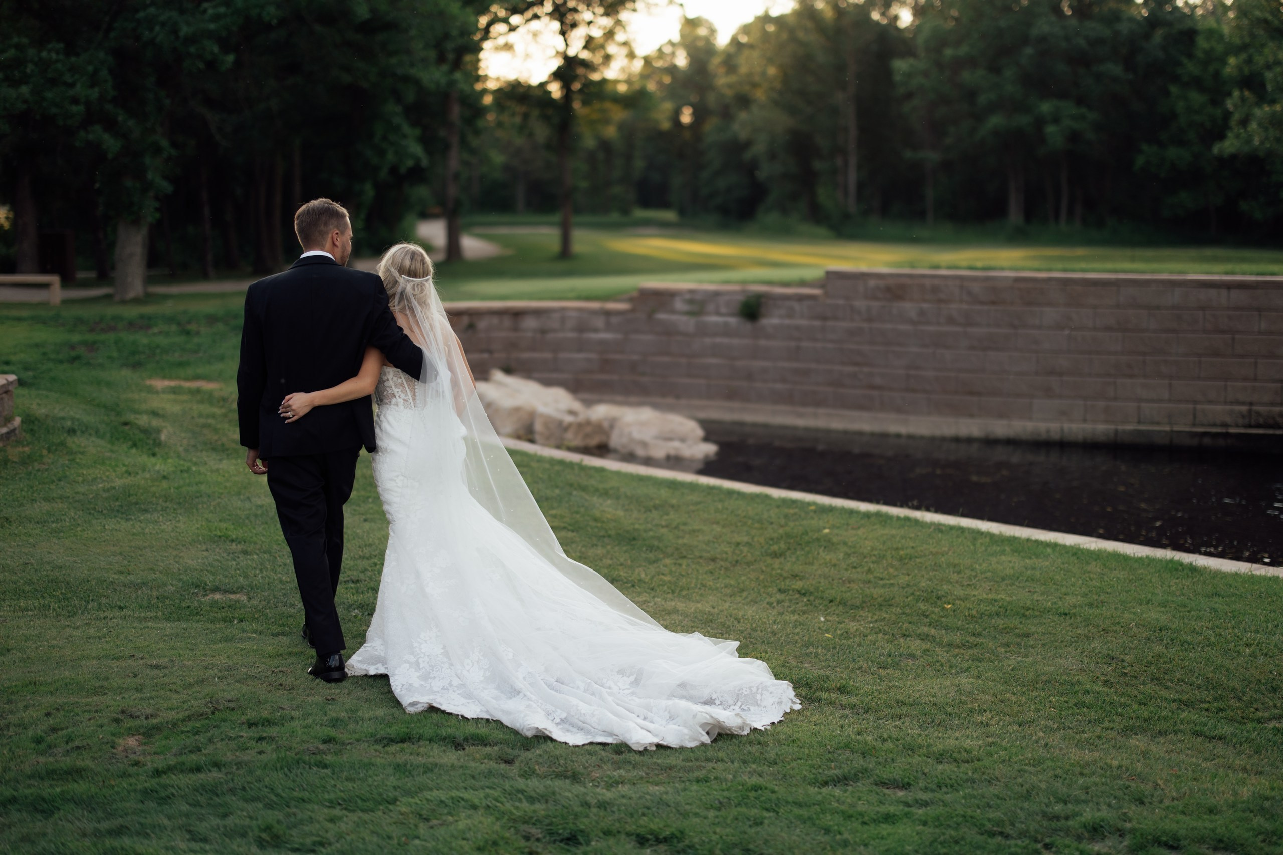 Viktoriya & Brody. Wedding Photographer in Winnipeg — Cinematic & Timeless by Vitiuk Photography