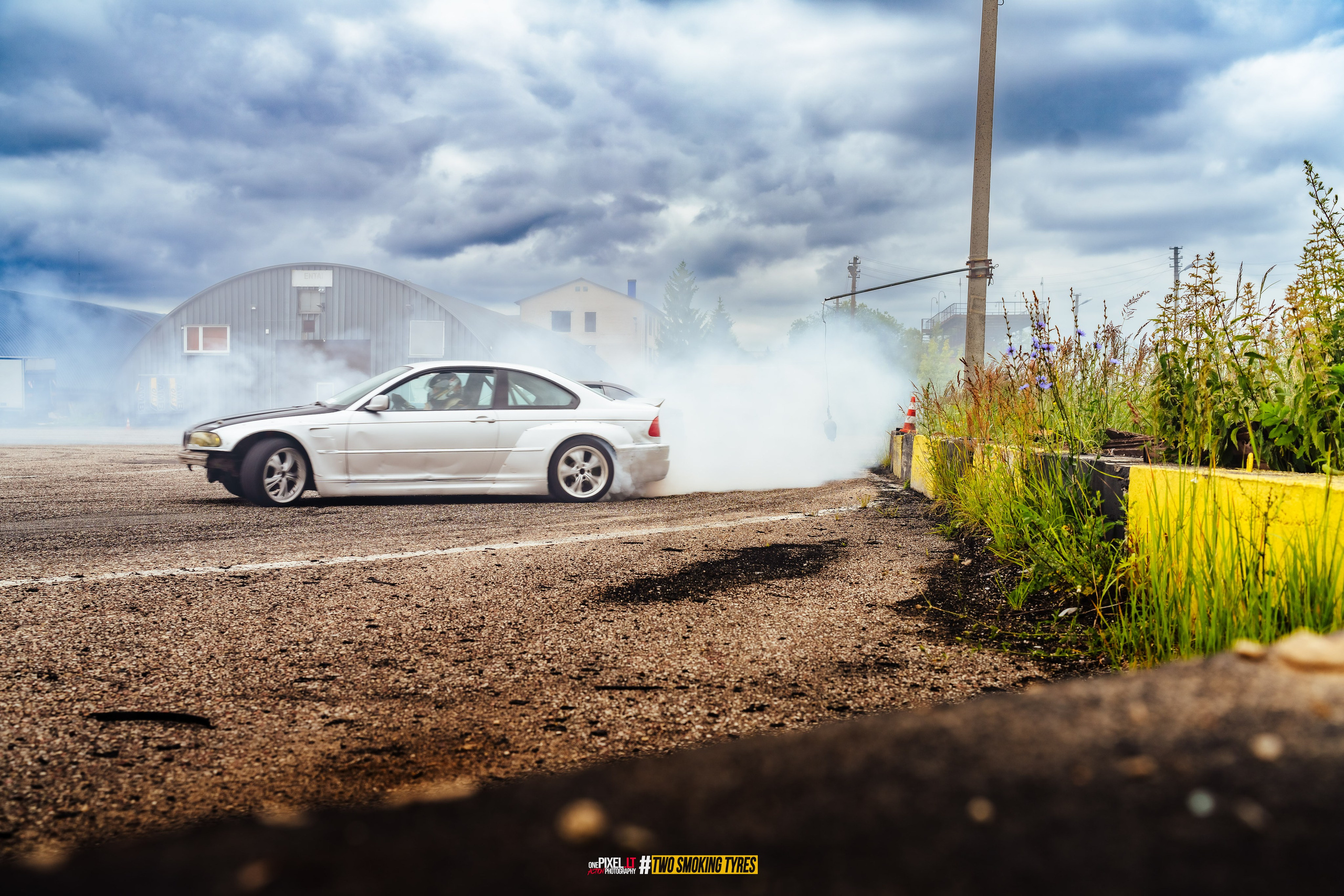 Side to Side #DRIFTDAY. OnePIXEL