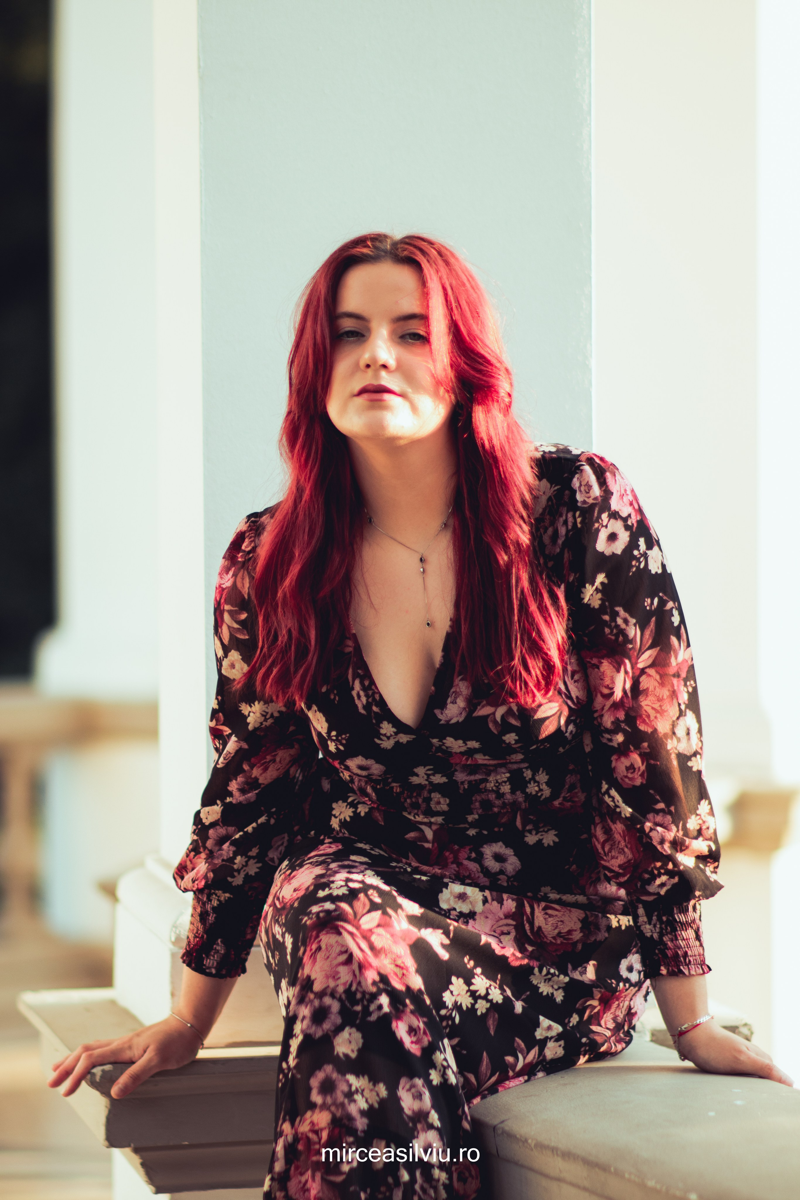 Denisa. Fotograf de portrete și evenimente din Cluj-Napoca. Ședințe foto individuale, nunți, botezuri și aniversări în Cluj și județul Cluj