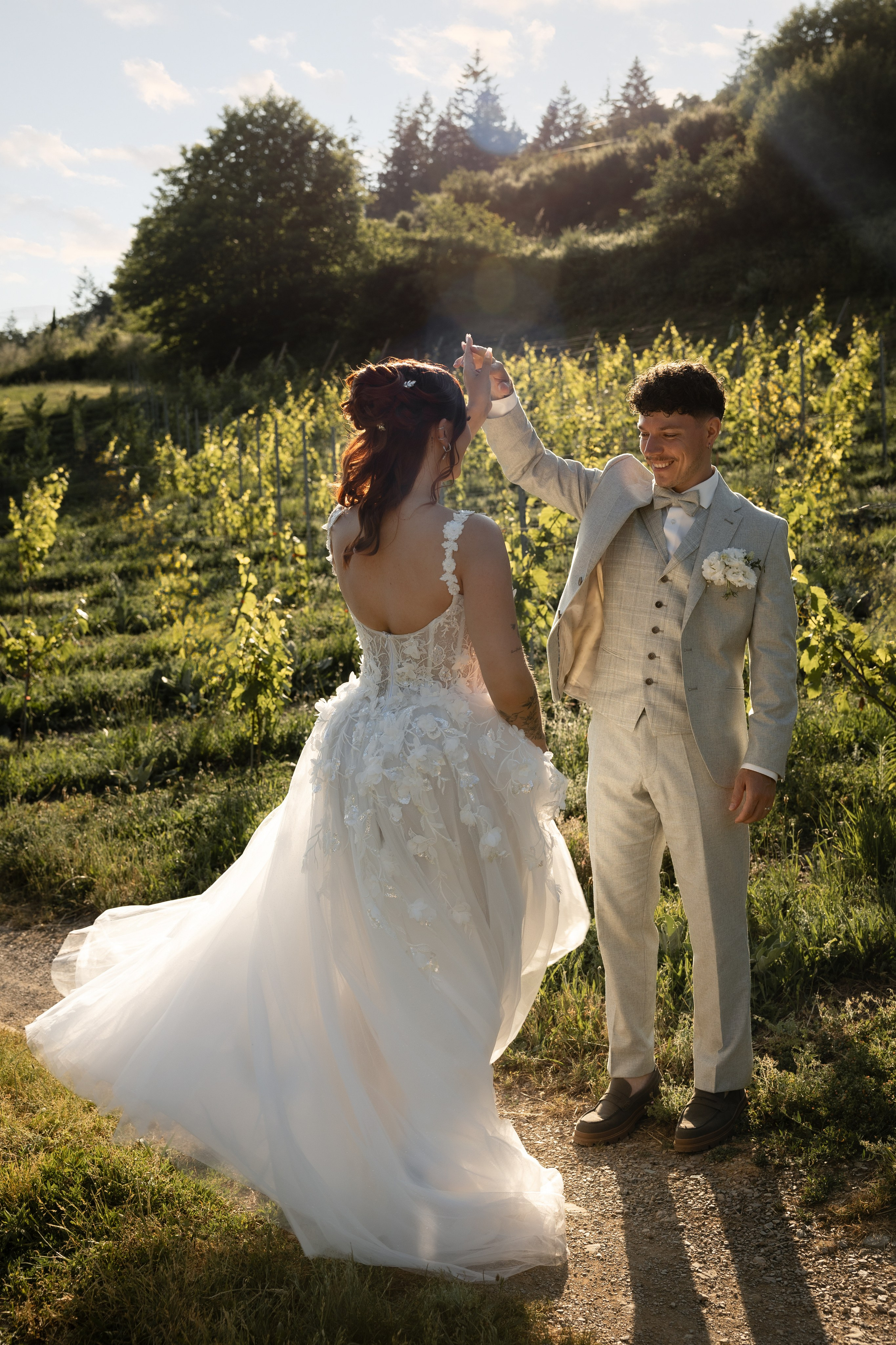 Modern Château Wedding in Occitanie — Domaine de Merlac. Eugénie Smirnova — Wedding & Elopement Photographer in Southwest France