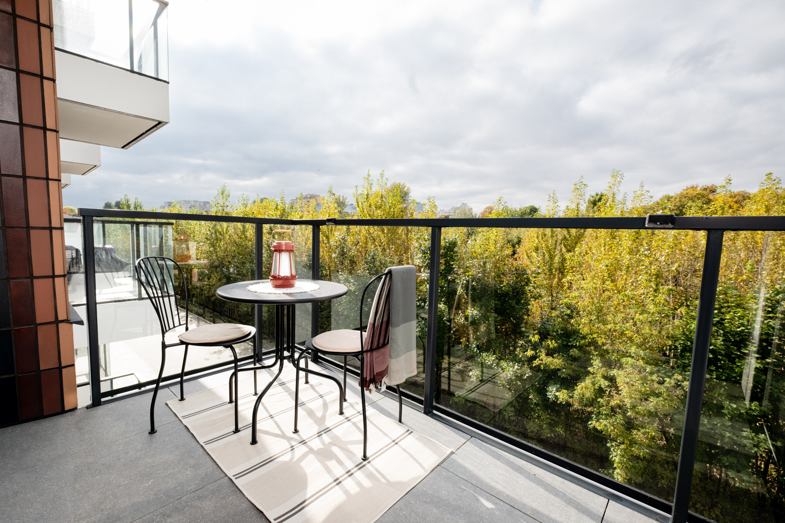 Przytulny apartament z tarasem — Zdjęcia nieruchomości. Fotograf nieruchomości