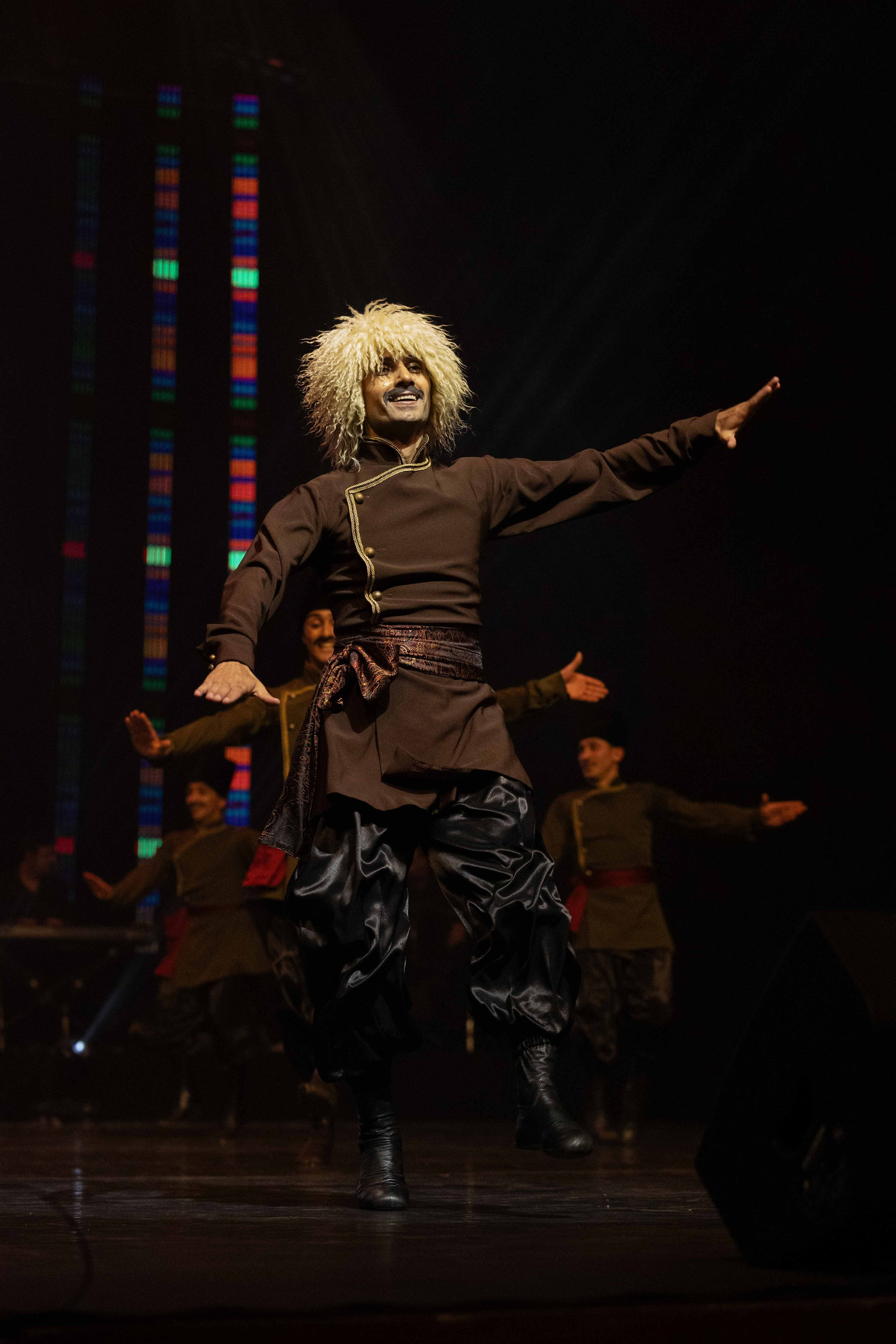 STATE DANCE ENSEMBLE. Wedding&Event photographer Ismail Rzayev in Baku