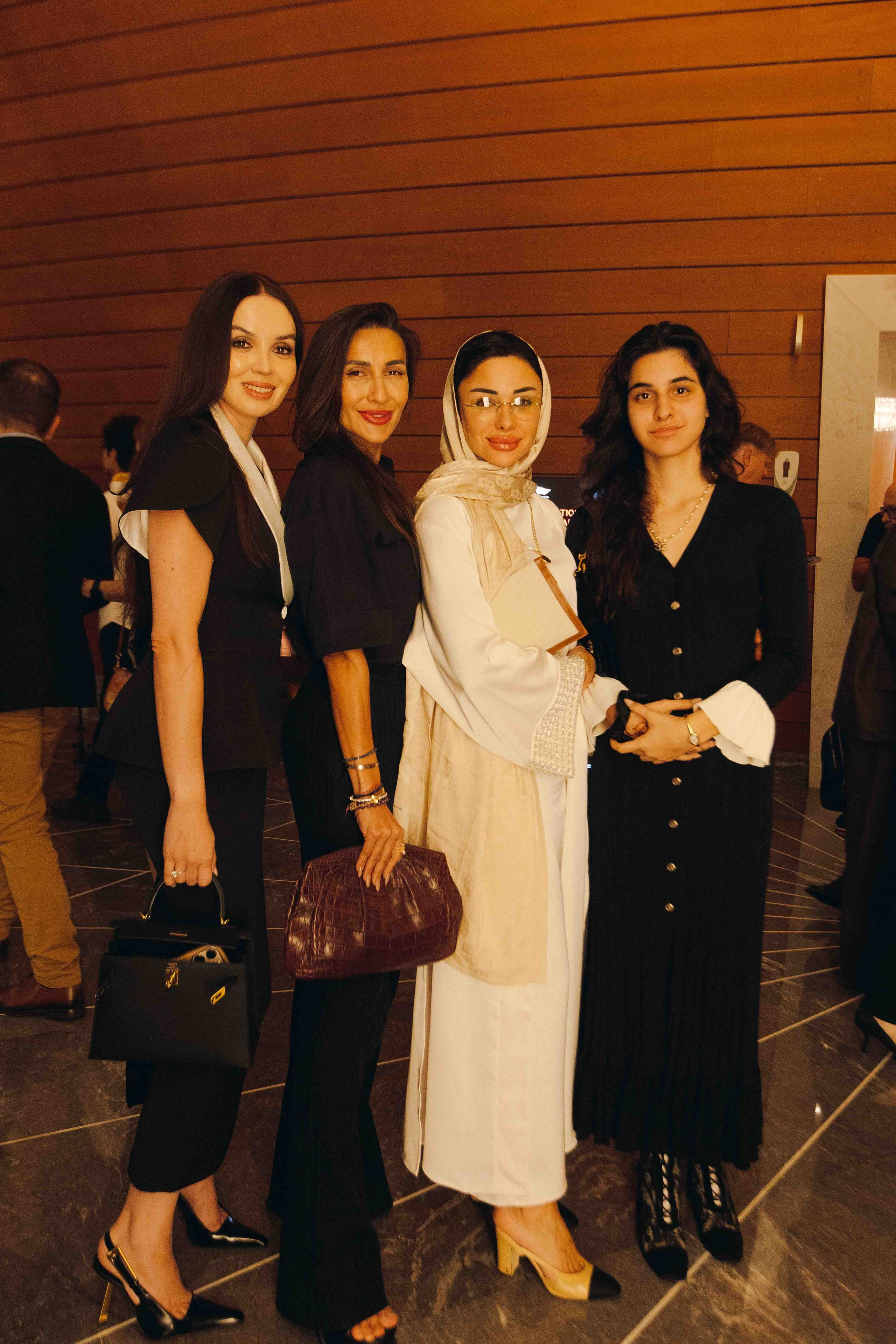 DUBAI OPERA. Wedding&Event photographer Ismail Rzayev in Baku