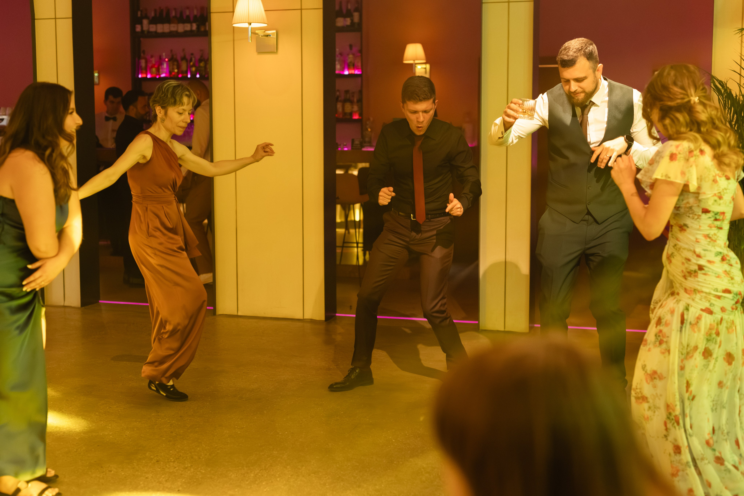 Flori & Cosmin. Main