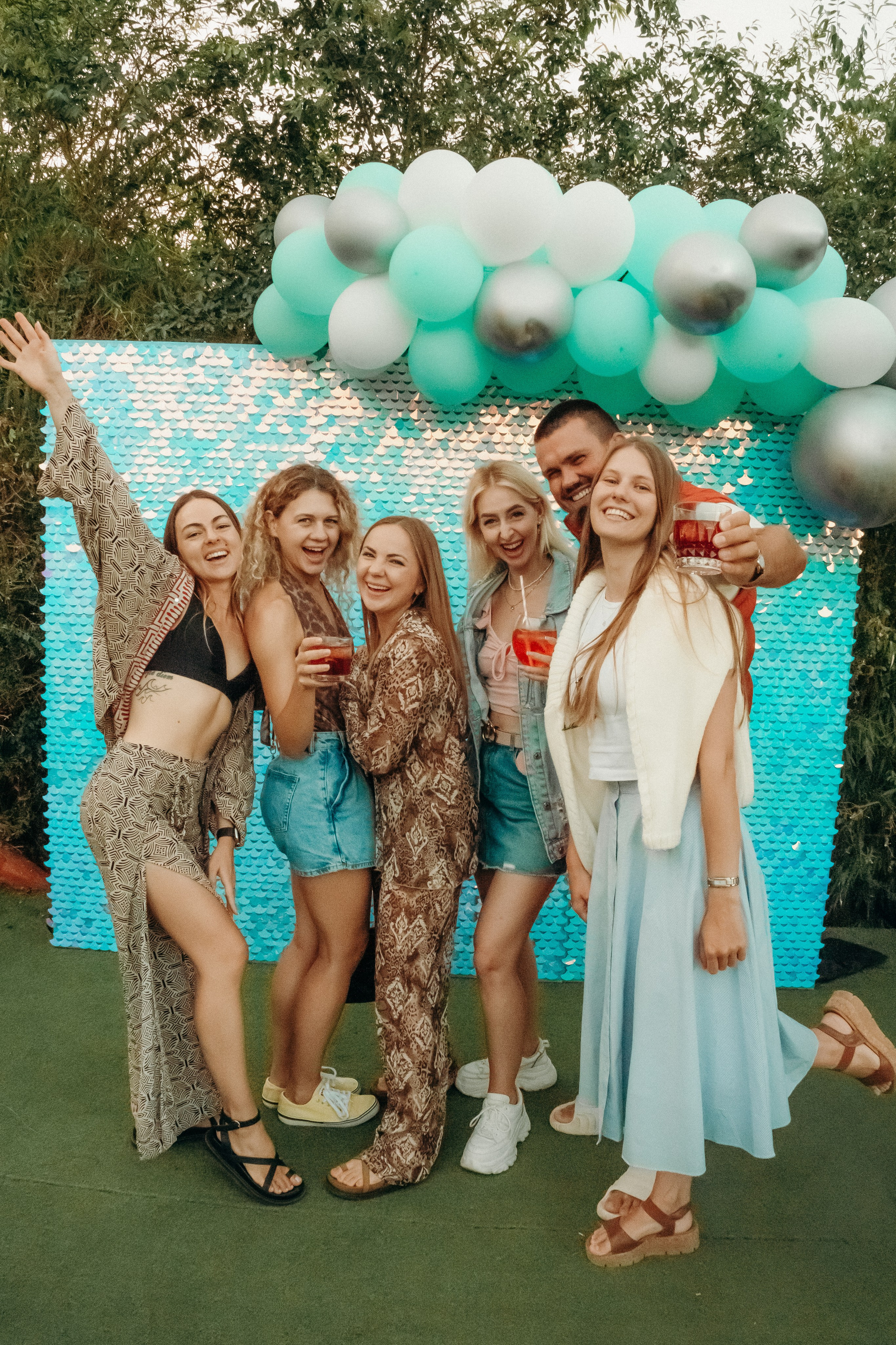 Pool party in  High Villa.  Cascais Sintra Lisbon. Валерія Сичова. Сімейний та репортажний фотограф в Португаліі