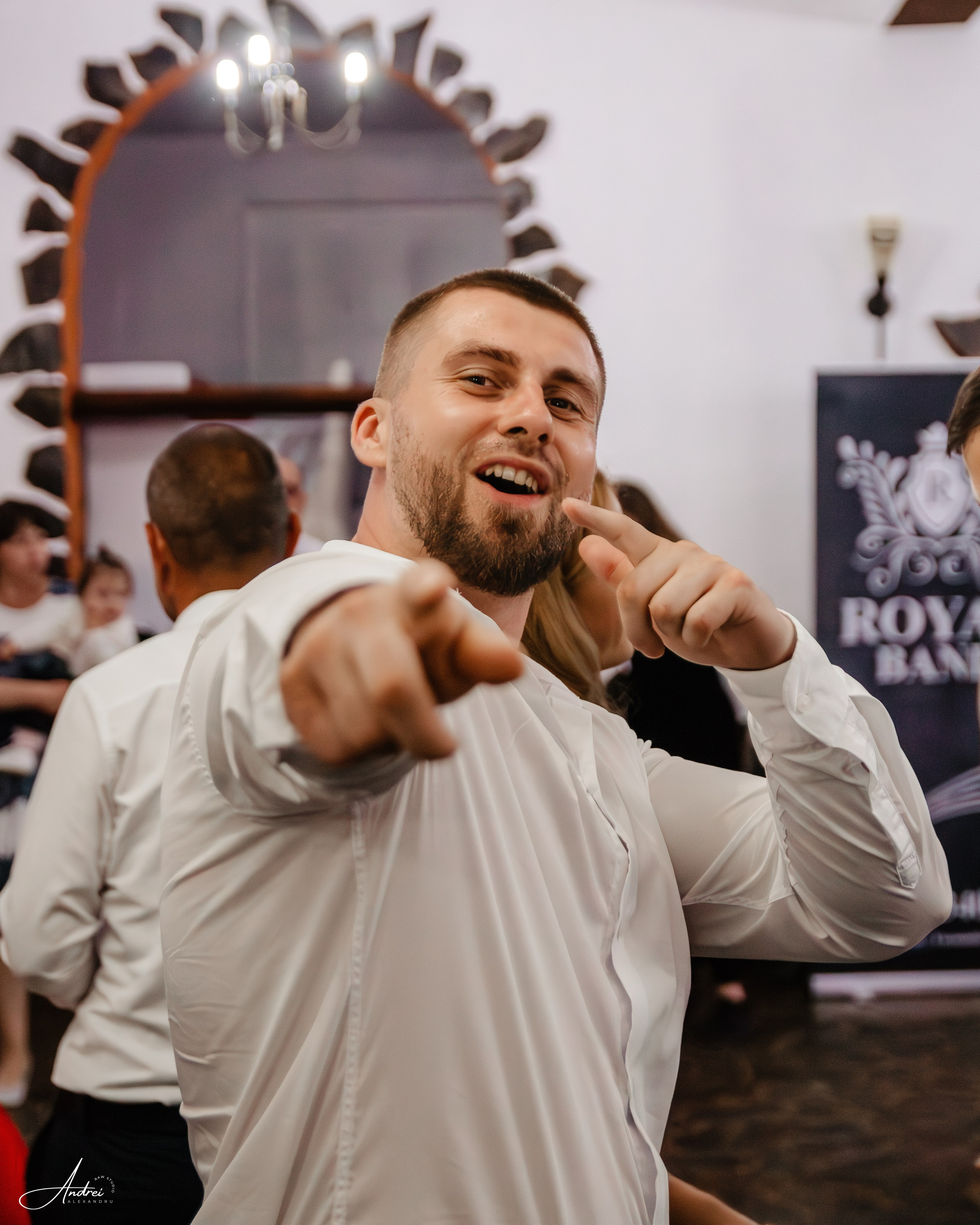 Cătălina & Călin. Raw Studio. Fotograful tau de nunta!