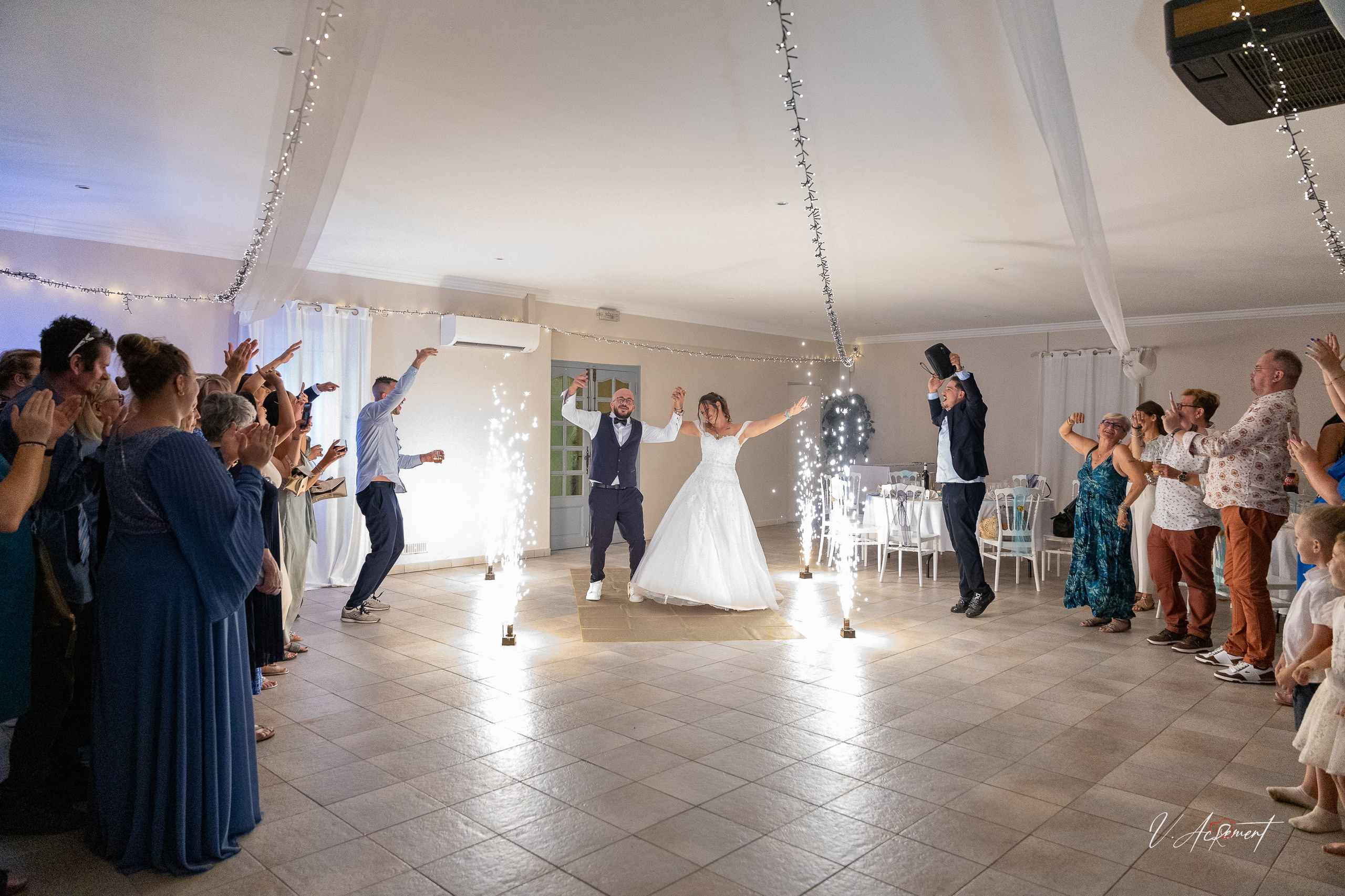 Emmanuelle & Davy. Wedding-Family photographer, South of France–Paris, Valentina Acrement