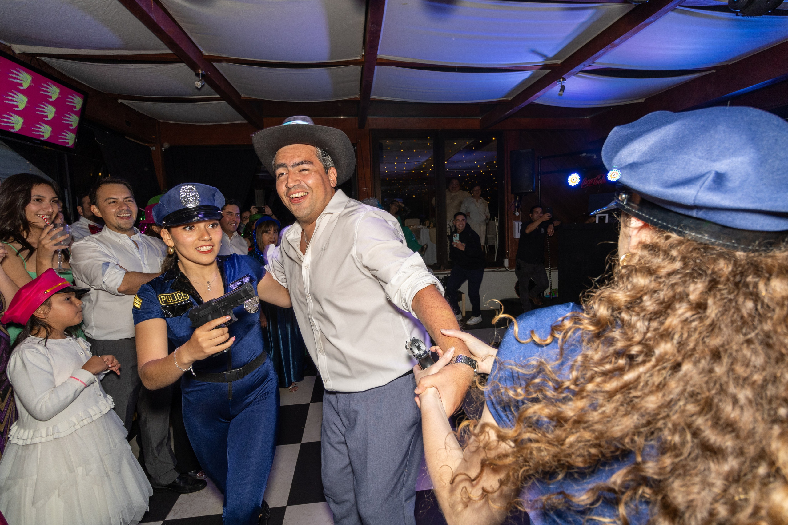 Katherin y Daniel. Dinka & Emilio - El arte de preservar lo que no se repite