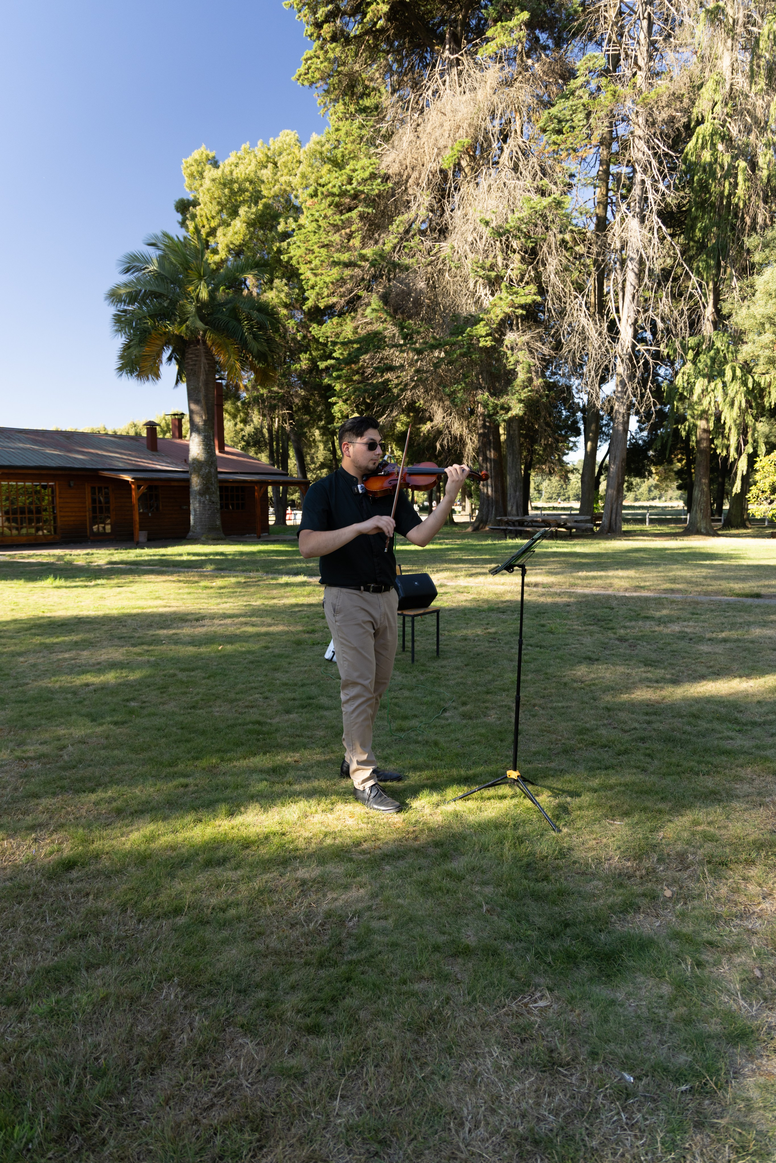 Katherin y Daniel. Dinka & Emilio - El arte de preservar lo que no se repite