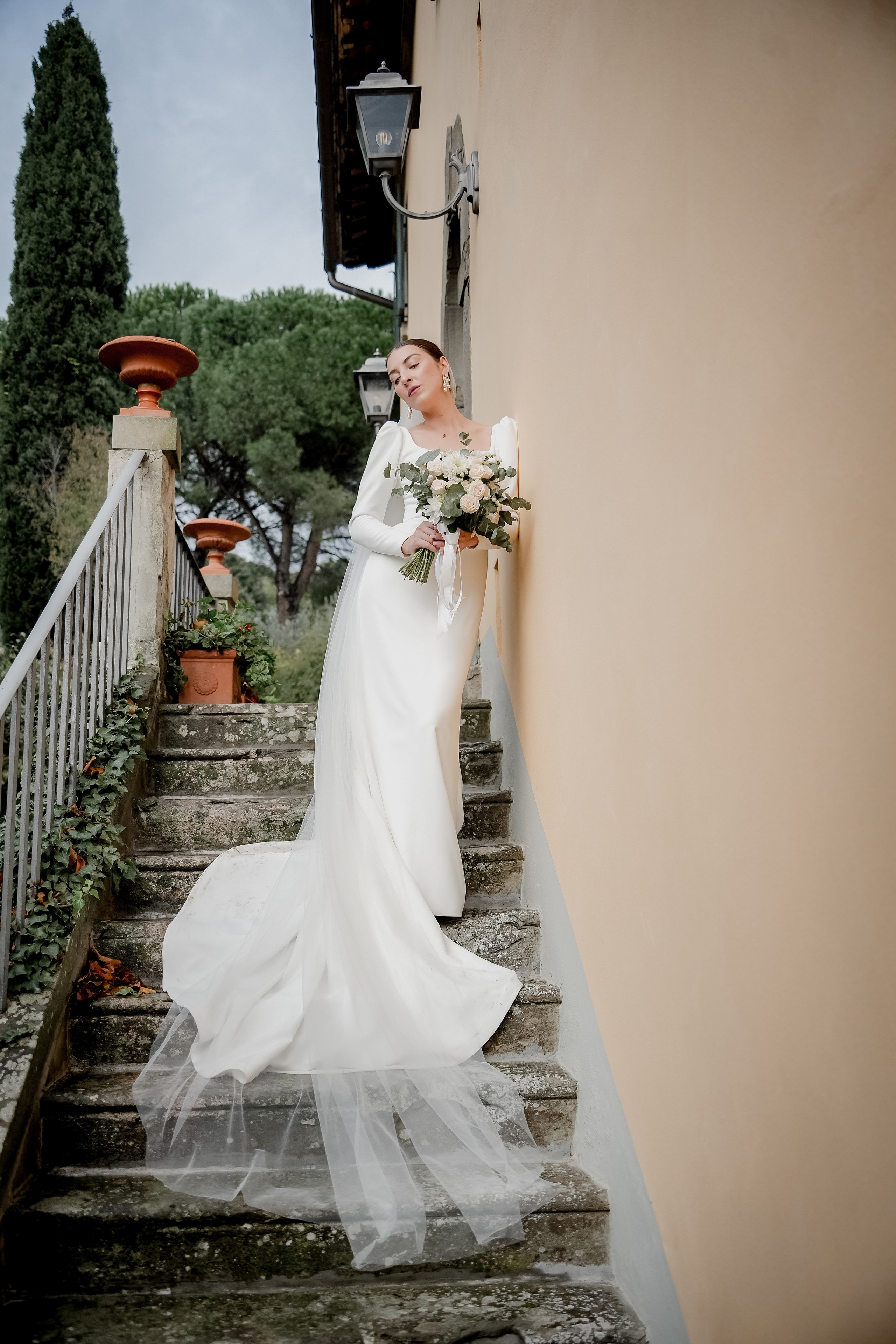 Elopment in Cortona. Villa Falconiere. Wedding Photographer in Italy