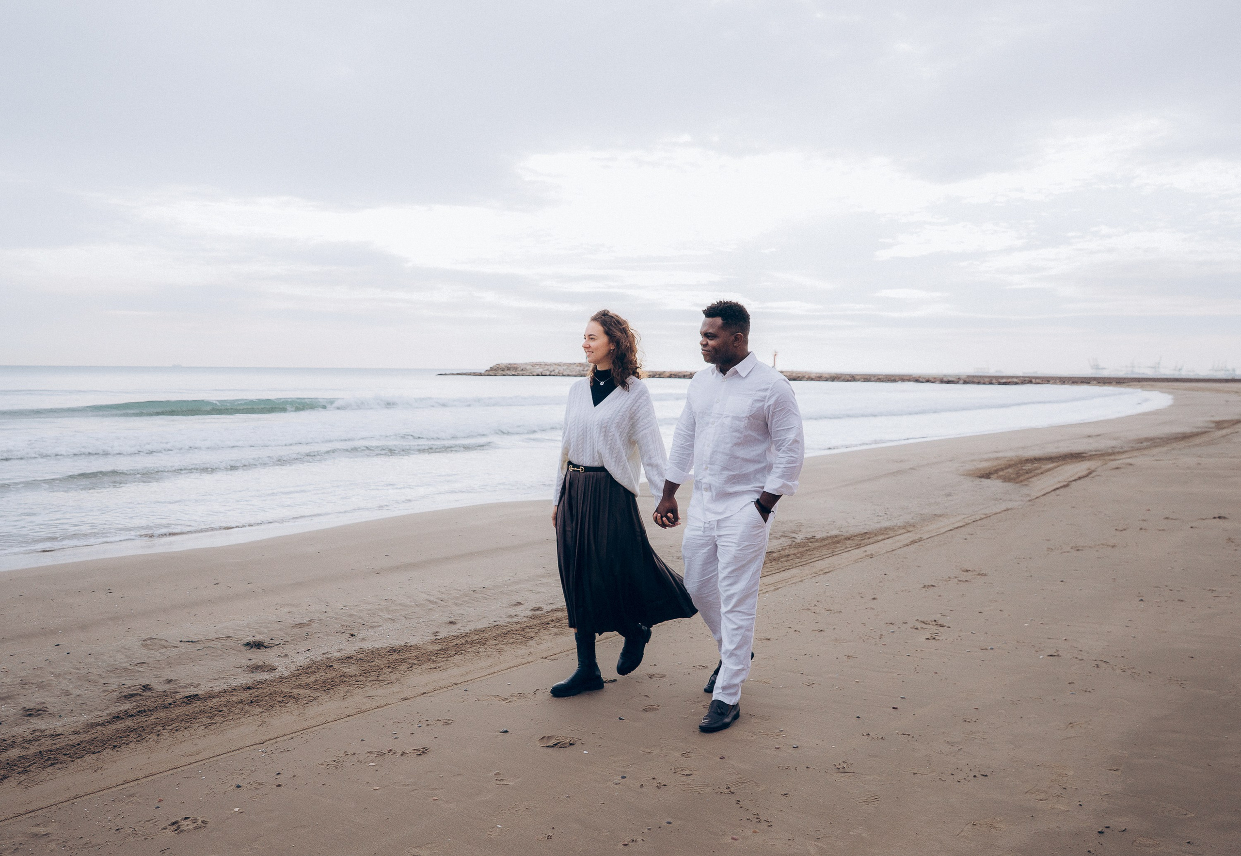 Love Story Photography by Julia Gnatenko | Romantic Photoshoots in Valencia, Alicante, Barcelona, Spain. Julia Gnatenko — Photographer Valencia, Alicante, Barcelona, Spain, Europe