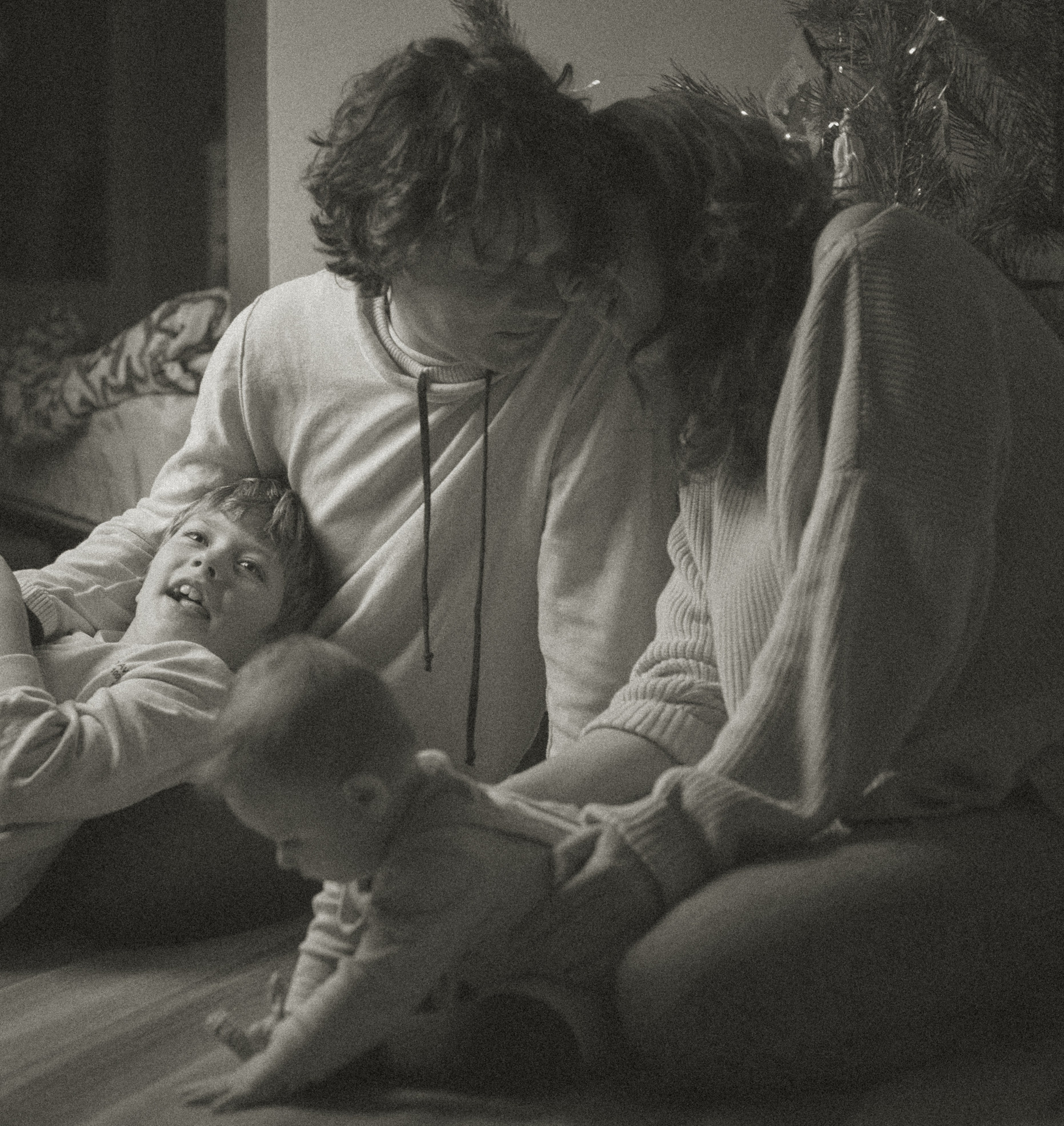 Histoires d’amour, séances photos de famille et de mariage en France