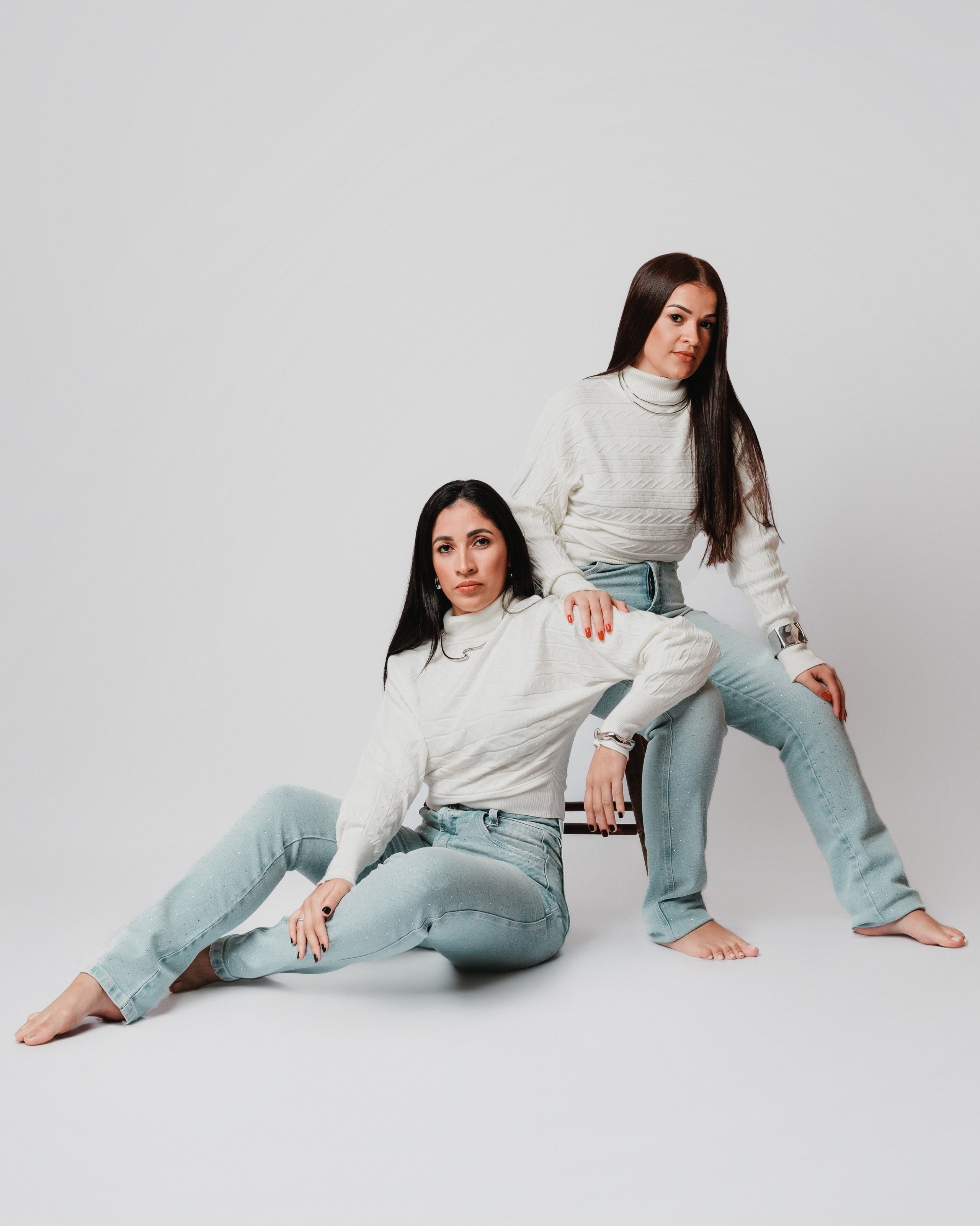 2025 | Cristiane e Cristina — Ensaio — Estudio. Denis Damasceno | Fotografia