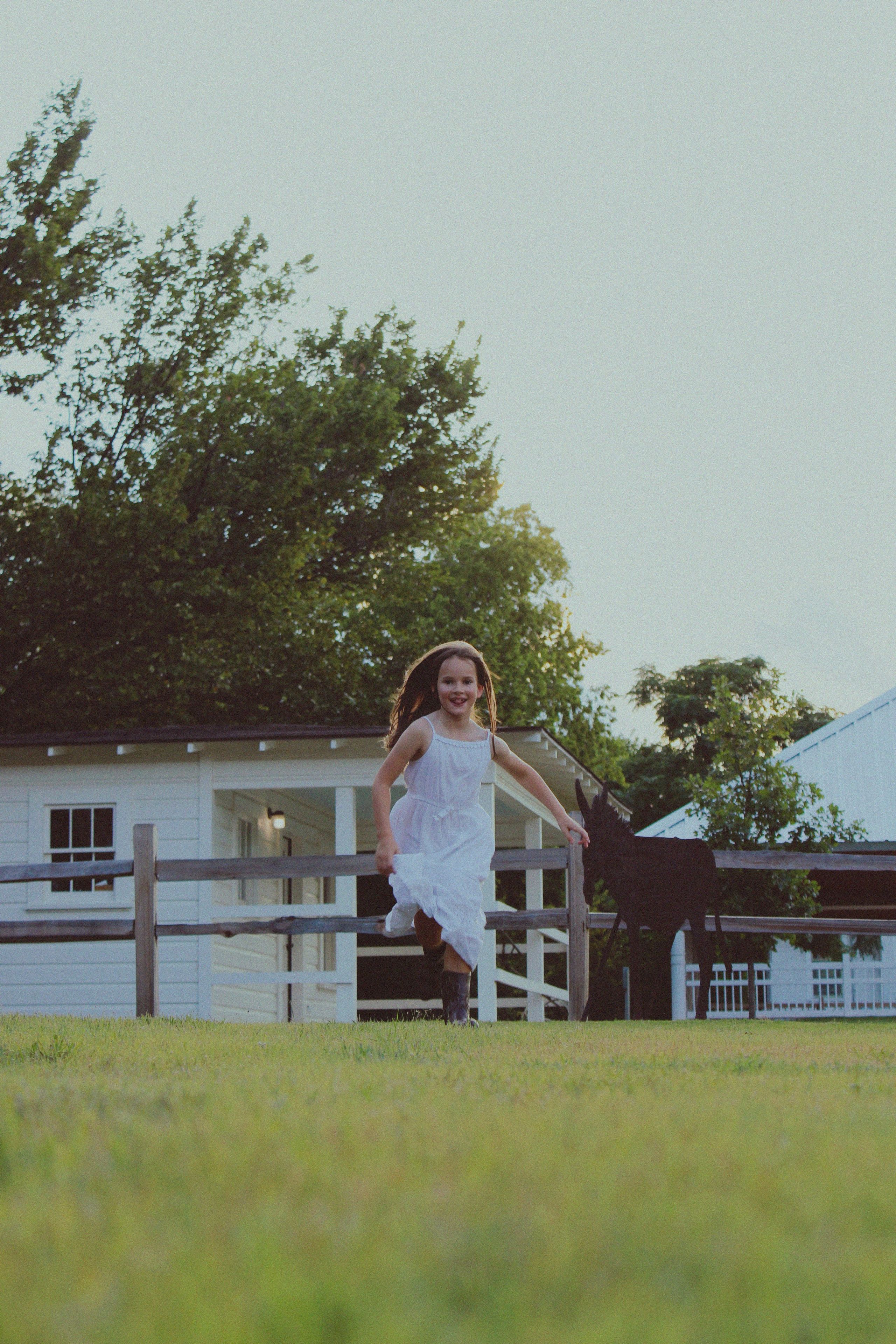 Texas Countryside Family Photoshoot in Cowboy Style. Lana Petrychenko — Portrait & Family Photographer. Valencia, Spain