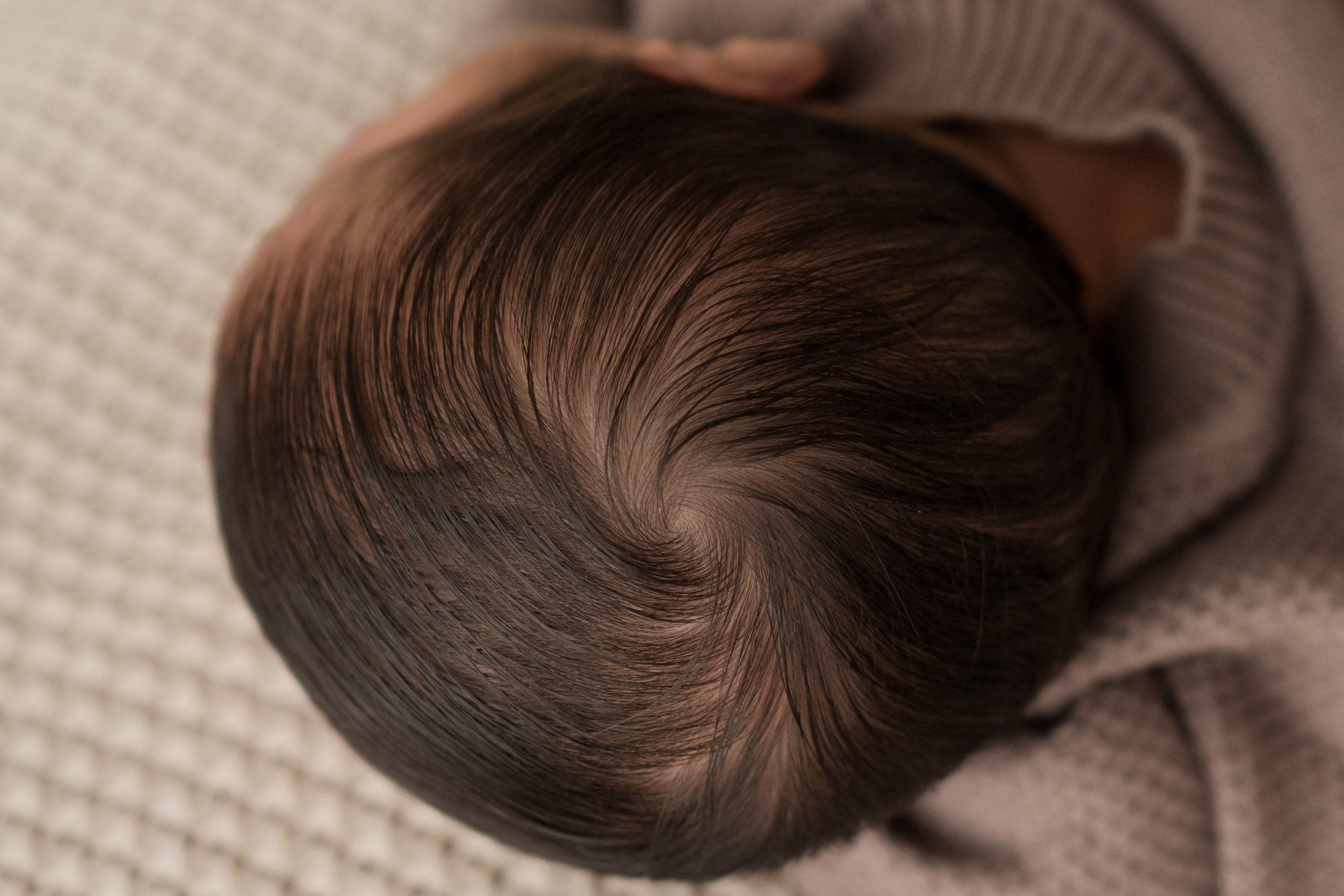 Sweet first days. Angela Iakovleva — Family Photographer in Dubai