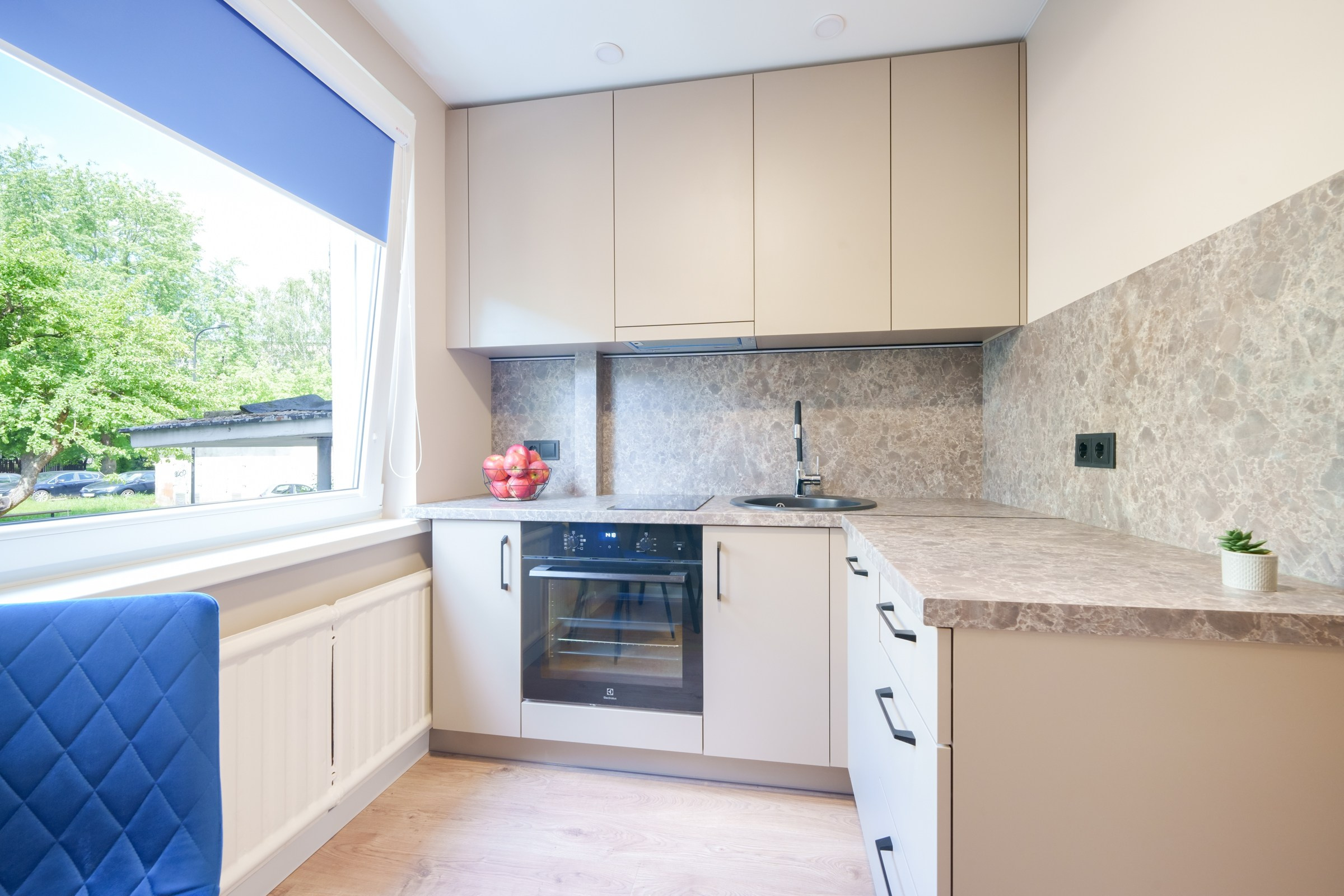 Tuskulėnų g. 8. Elina Sapiega fotografė Vilniuje