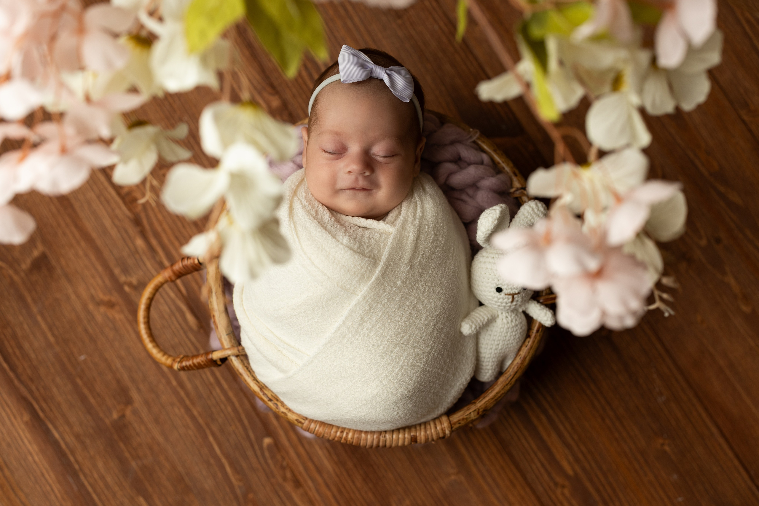 Newborn photoshooting. Mtv photography