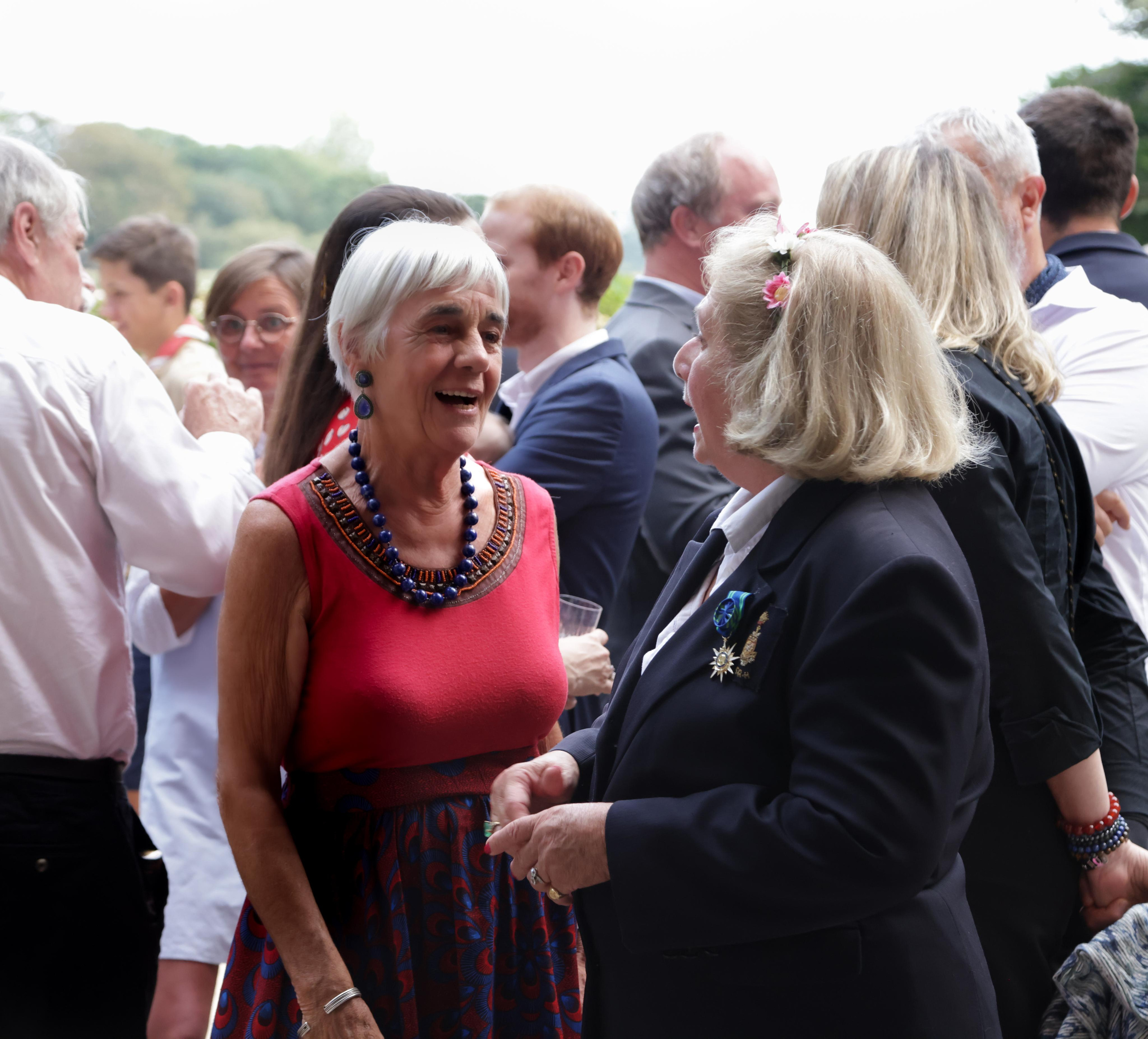 Edouard Philippe remet les insignes à Anne de Bagneaux-Savatier. Natalia Bogdanovska. Films et photographie corporate en France