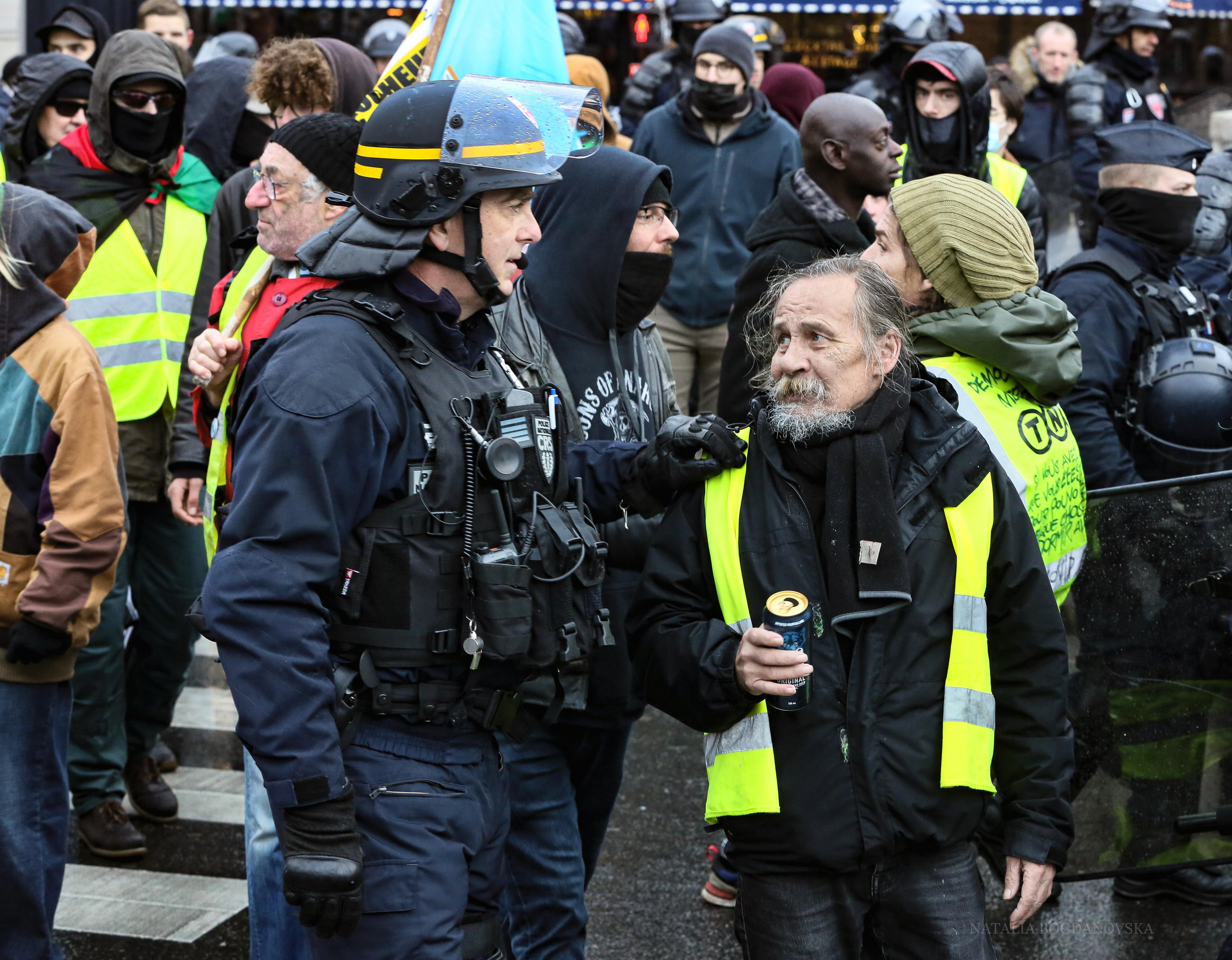 Série MANIF