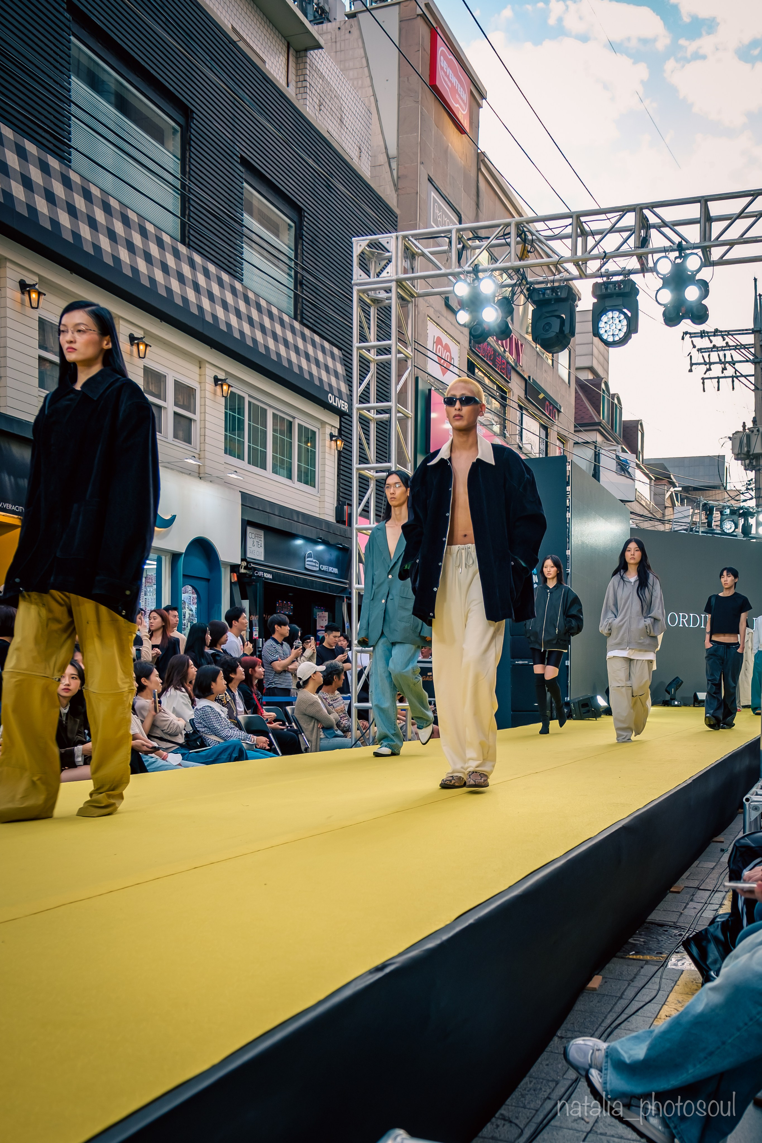 GANGNAM FASHION FESTA 2024: ORDINARY PEOPLE. Photographer in Seoul Dobrokvashina Natalya
