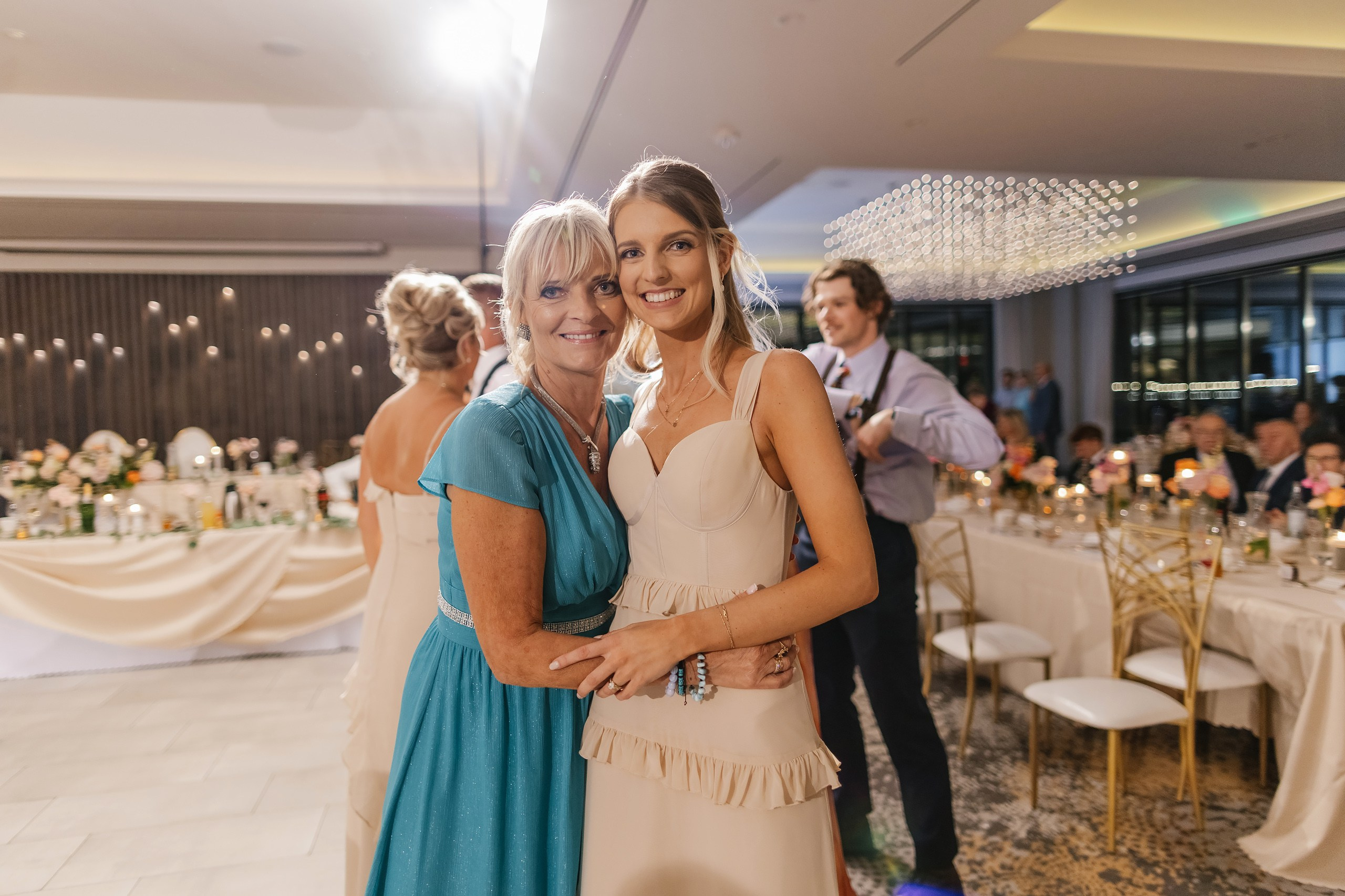 09.06.2025 Wedding. Wedding family event photographer in Chicago Nick Yushevich