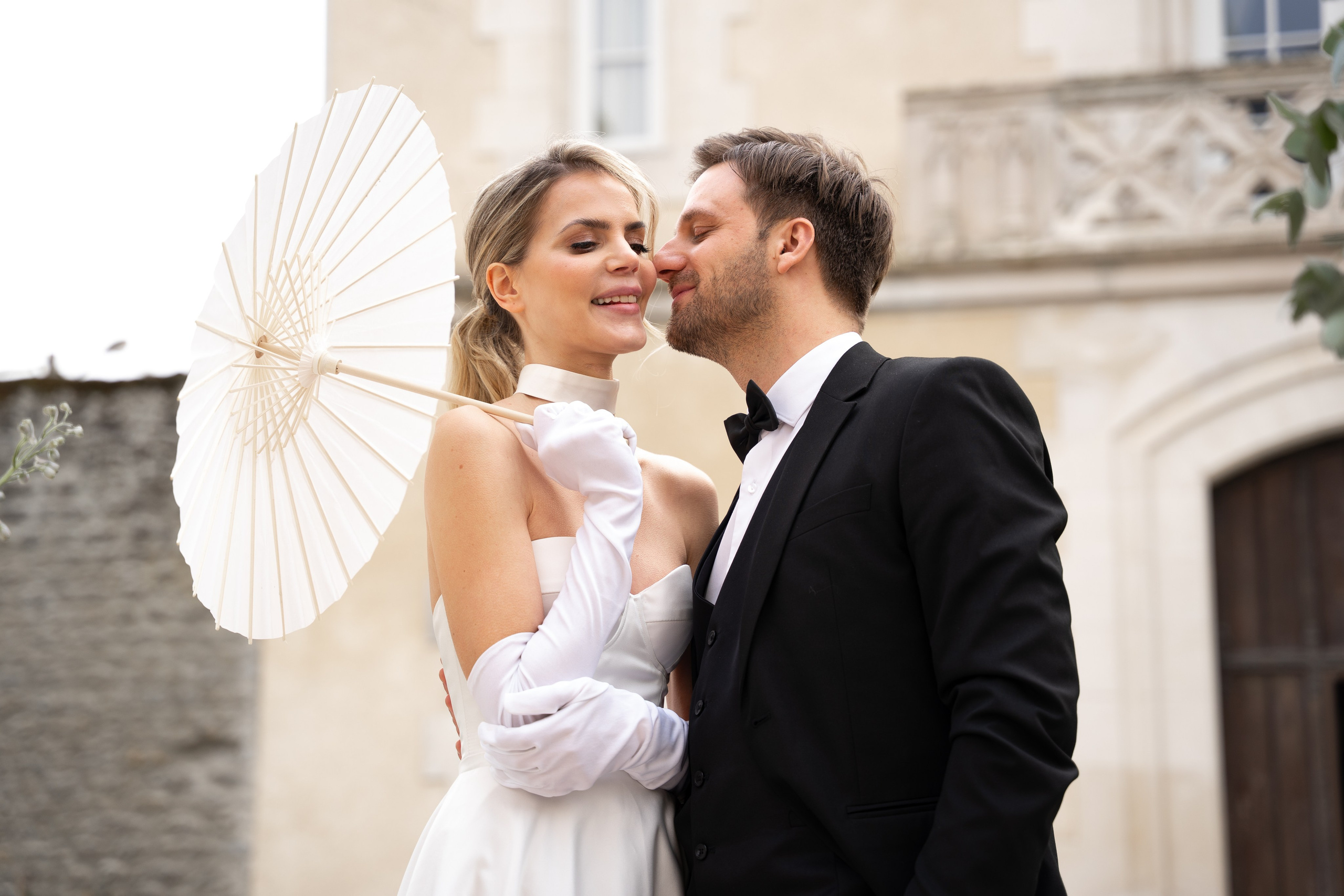 Chateau elopement inspiration. Wedding photographer in Paris Oksana Shum