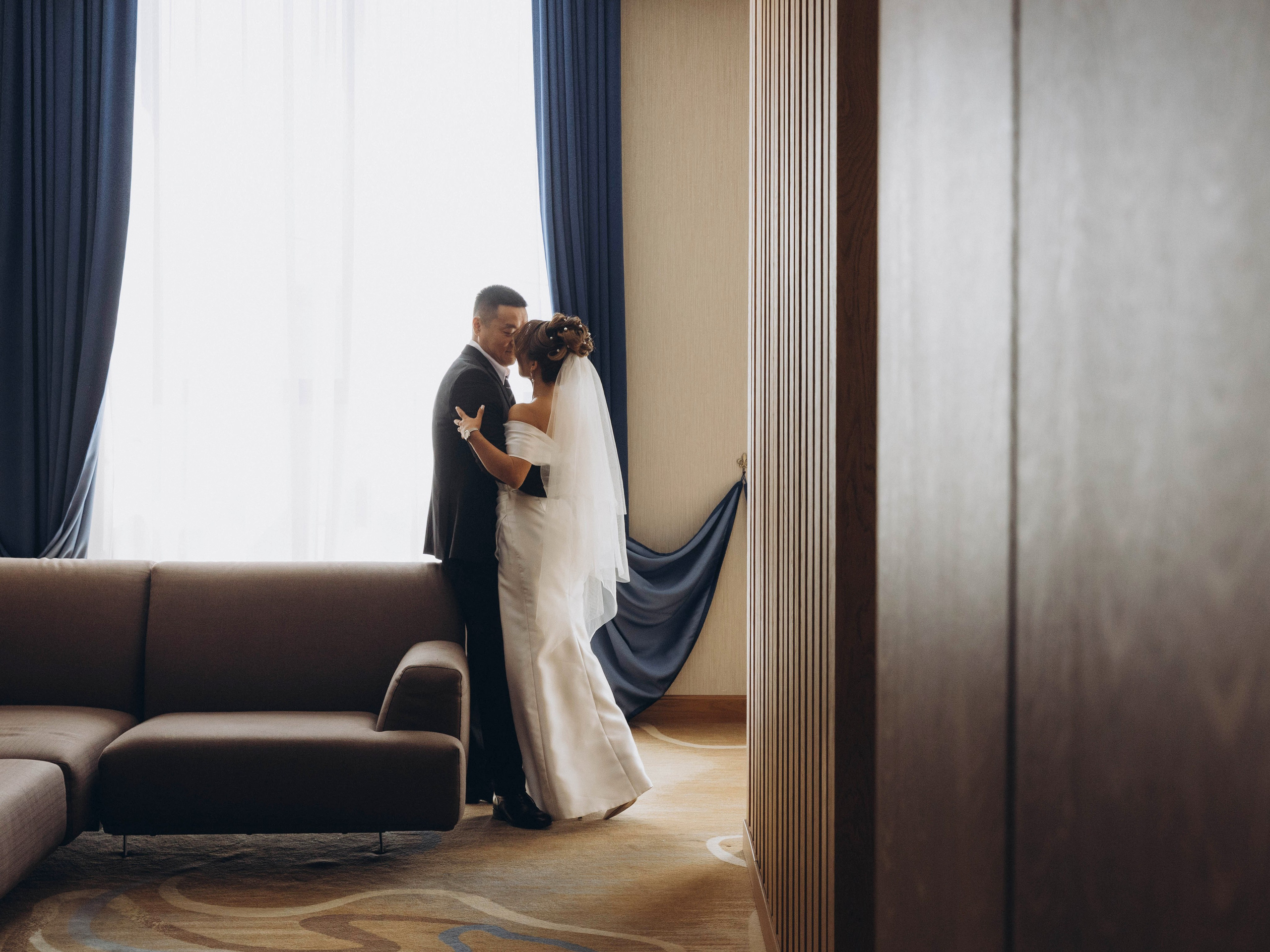 Мадина@Женя. Валерия Вартанова. Фотограф