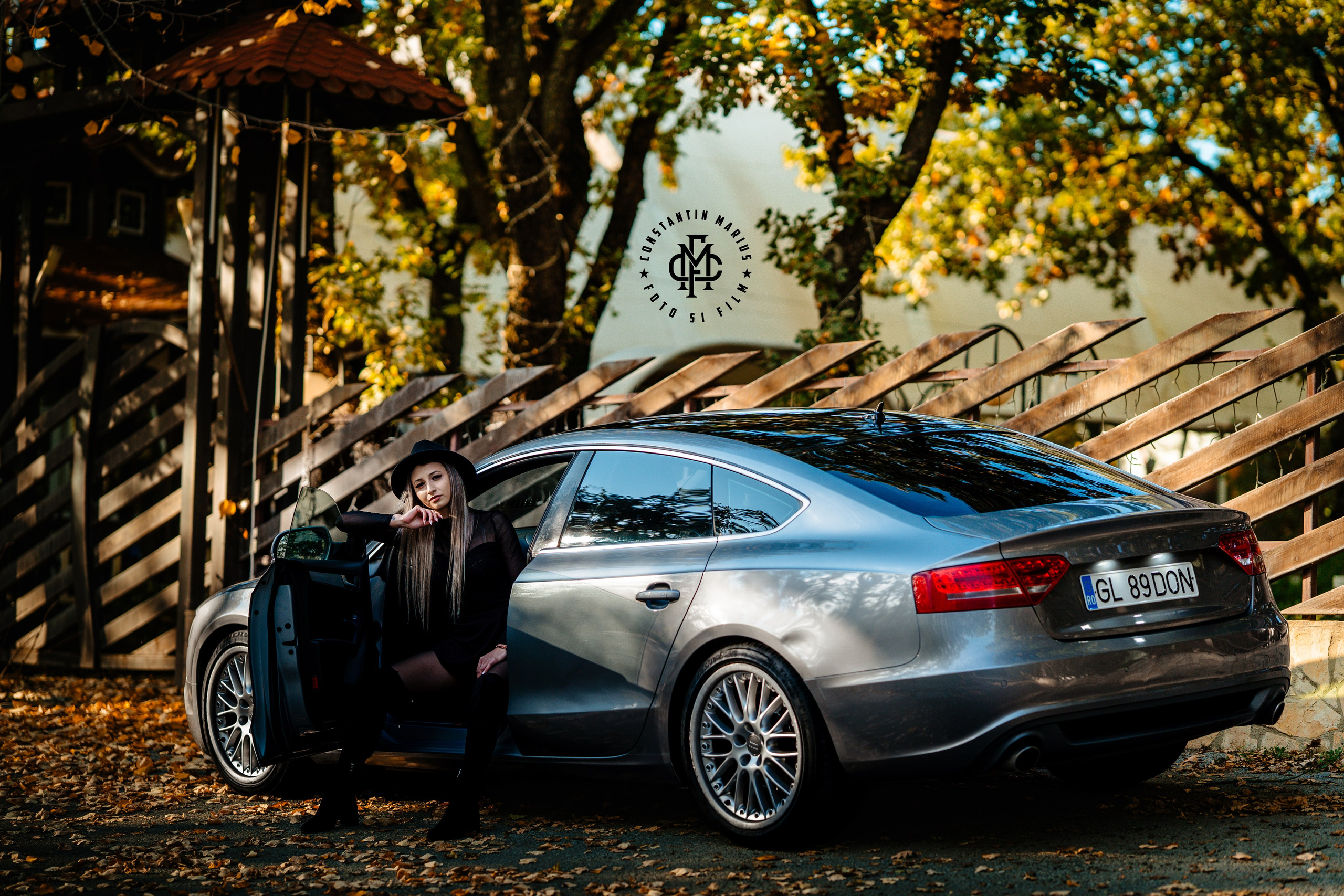 SEDINTA FOTO. DESPRE NOI