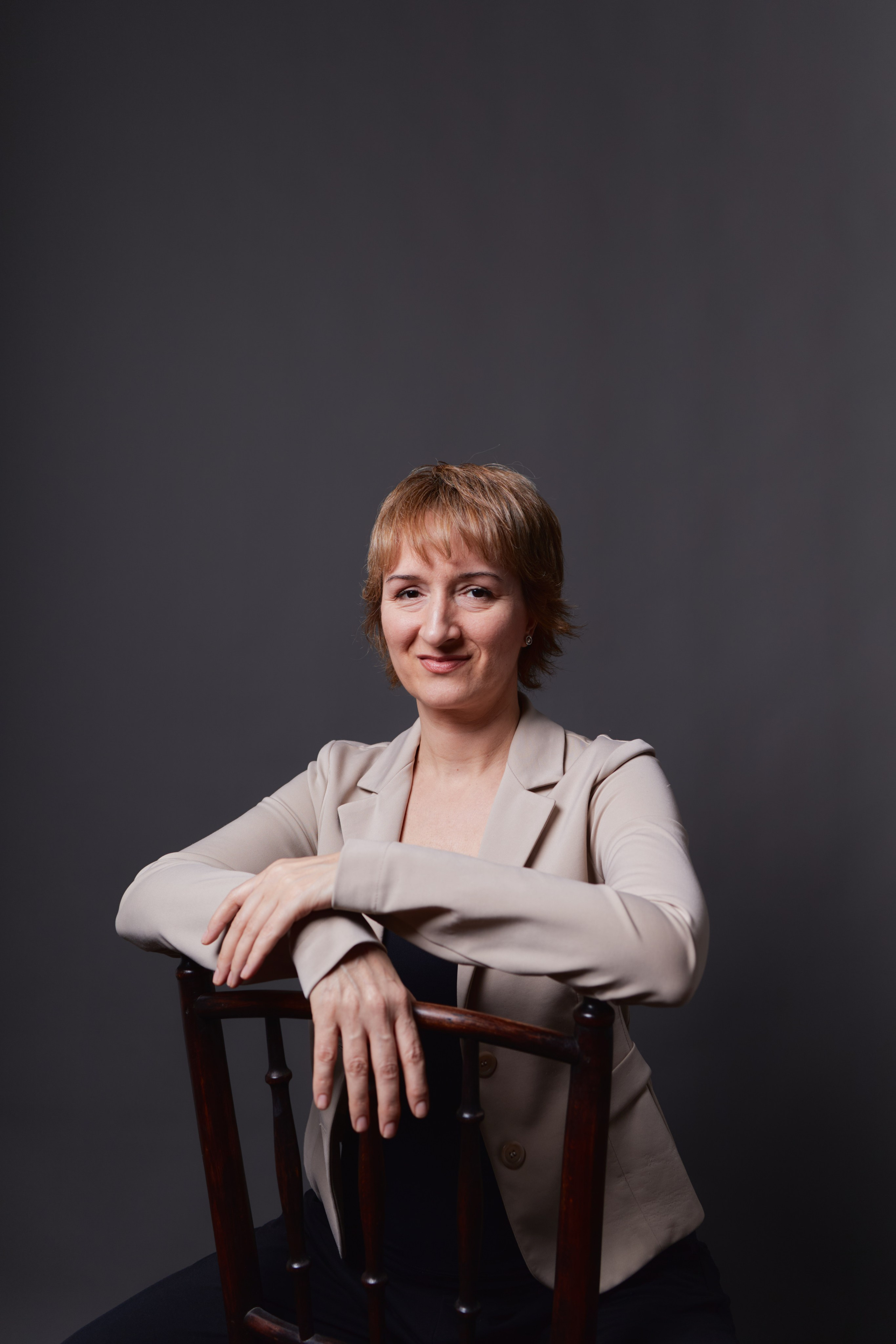 Jelena Bjelica | Портретная съёмка в Нови-Саде и Белграде | Бизнес-портреты для сайта. Анастасия Еремина | Фотограф в Сербии | Персональные и бизнес-фотосессии в Белграде и Нови Саде