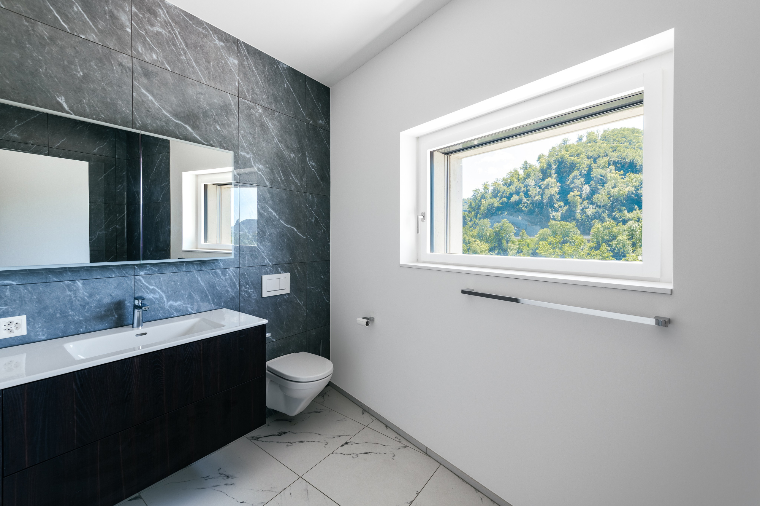 Wohnung, RIEDEN, AARGAU. Hallo! Ich bin Elena und arbeite als Immobilienfotografin