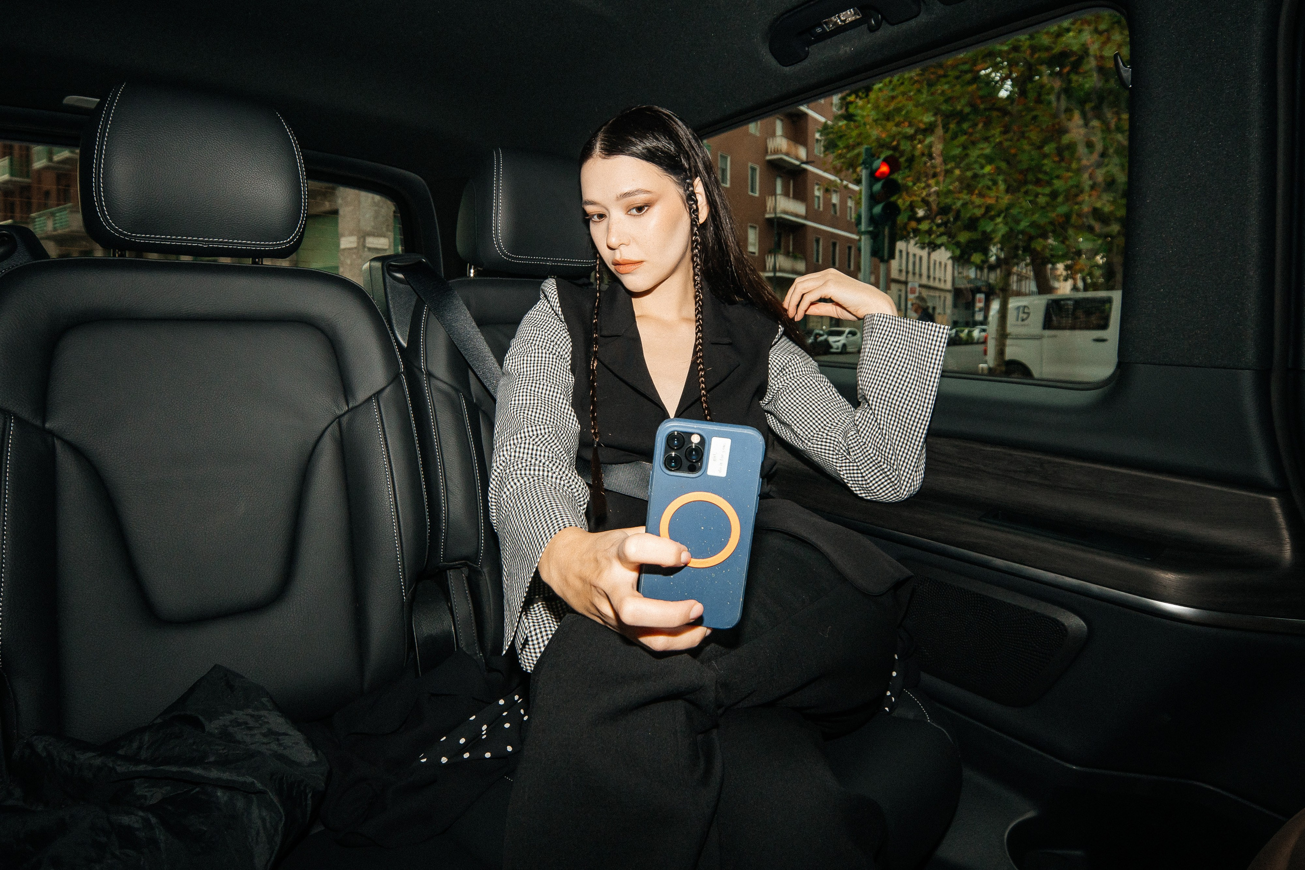 Backstage. Valokuvaaja Lahti, Helsinki Elena Salonen