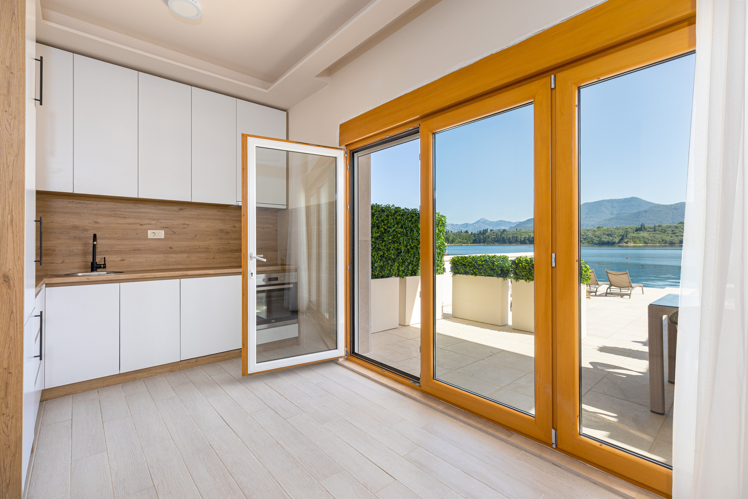 Photographer in Montenegro Andrey Svitaylo