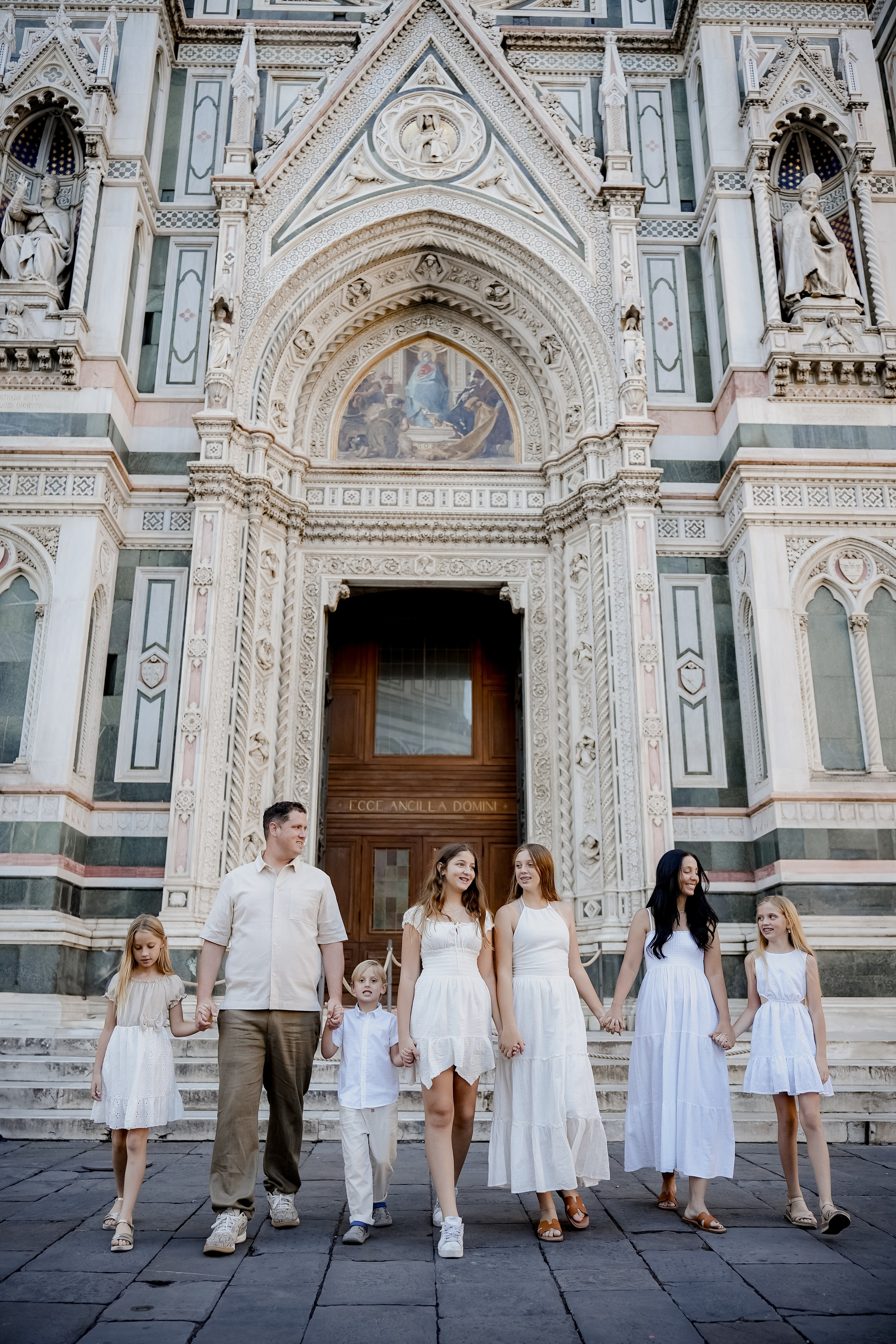 Stella & Family. Wedding Photographer in Italy