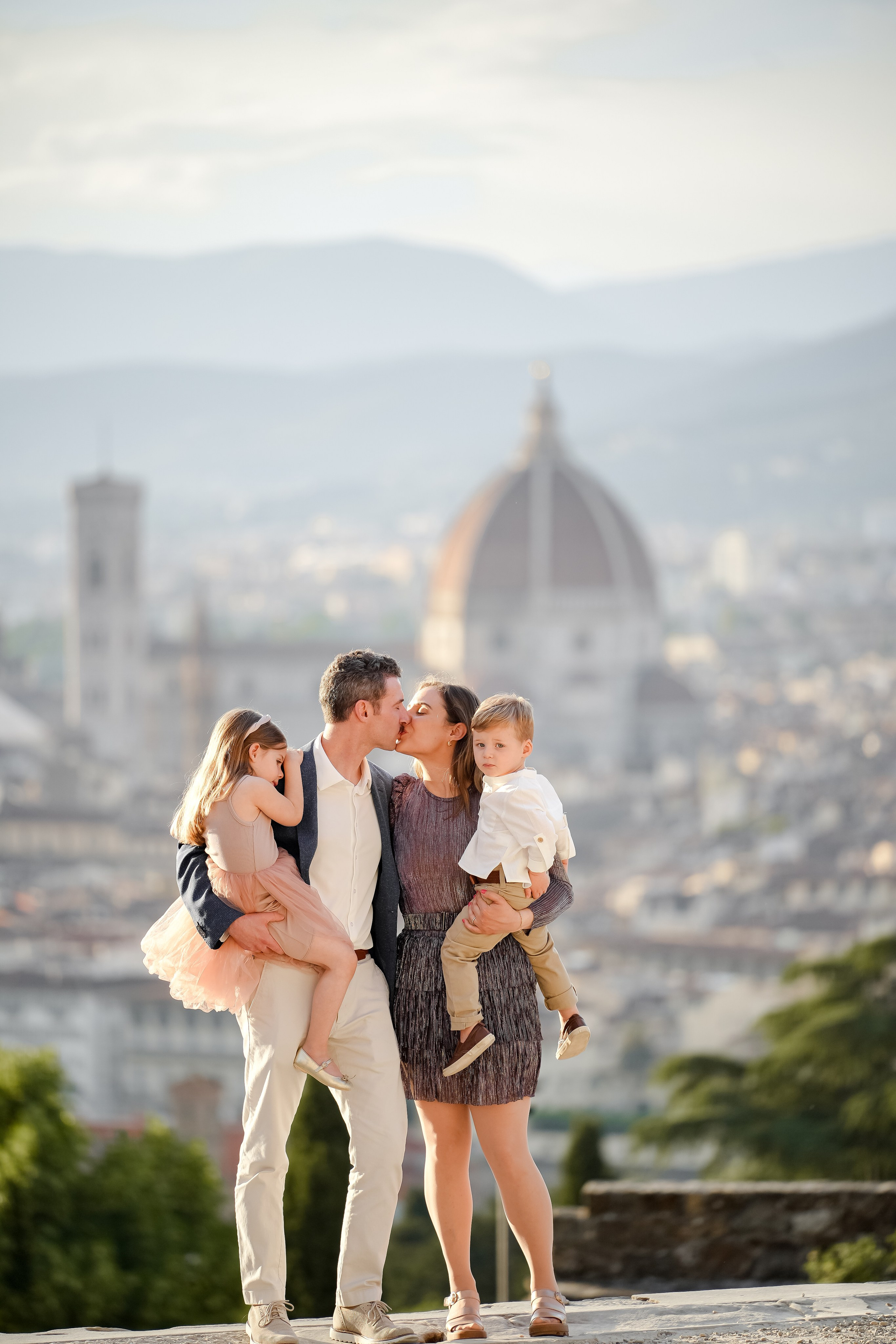 Jessica & Family. Wedding Photographer in Italy