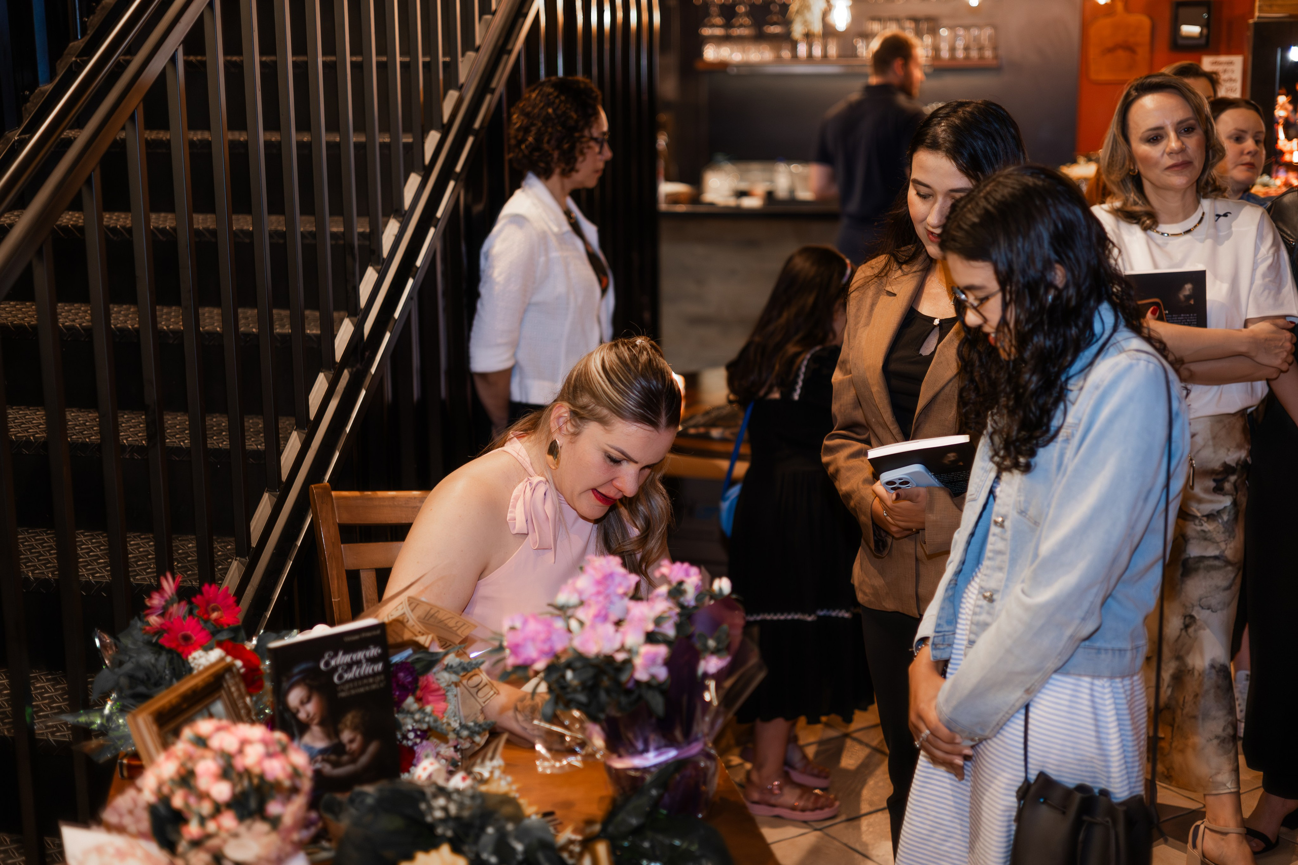 Lançamento de Livro Vivi Princival