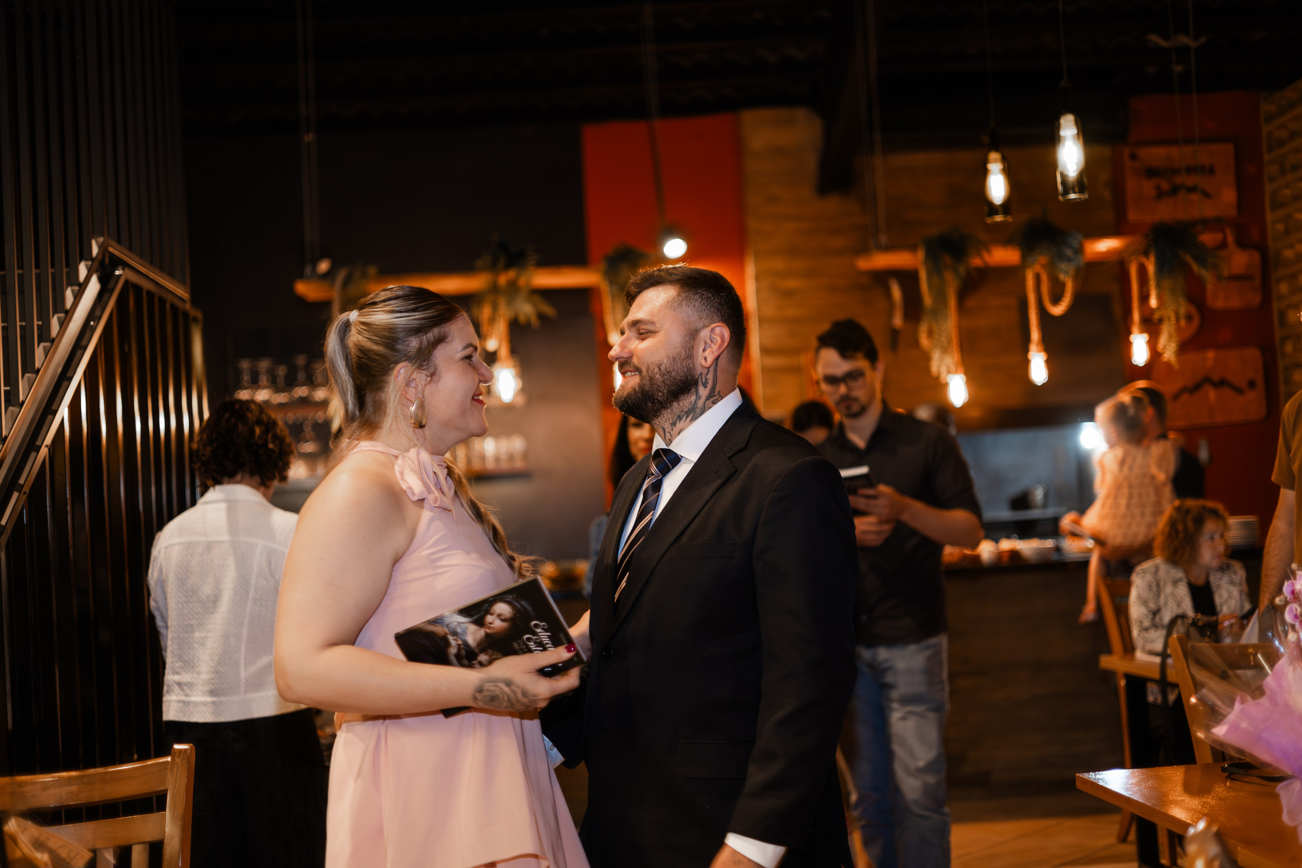 Lançamento de Livro Vivi Princival