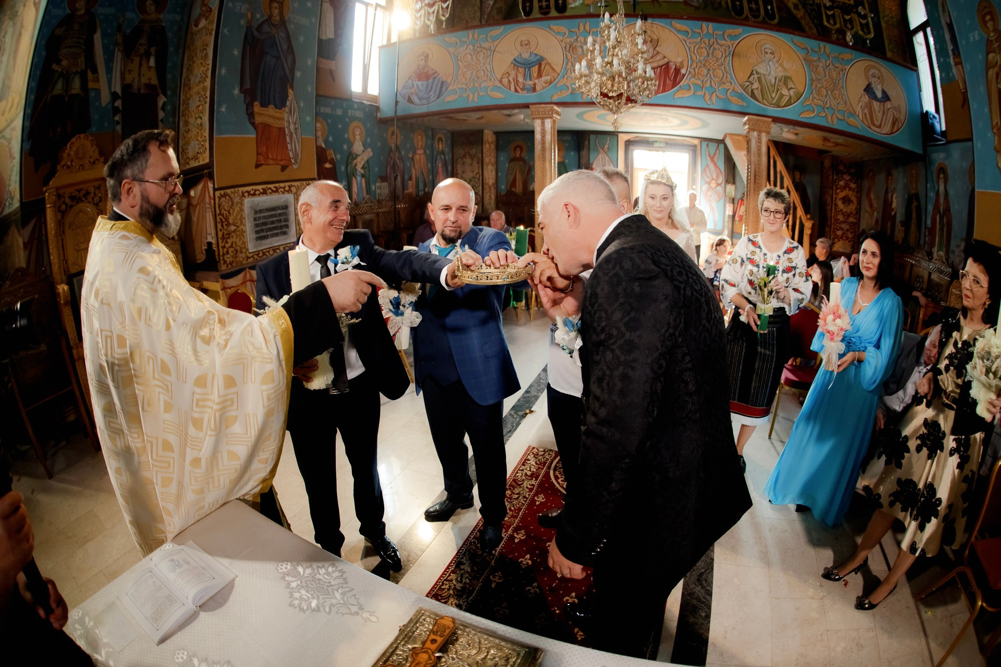 Mihai & Oana. Servicii foto-video profesionale, pentru momente de neuitat