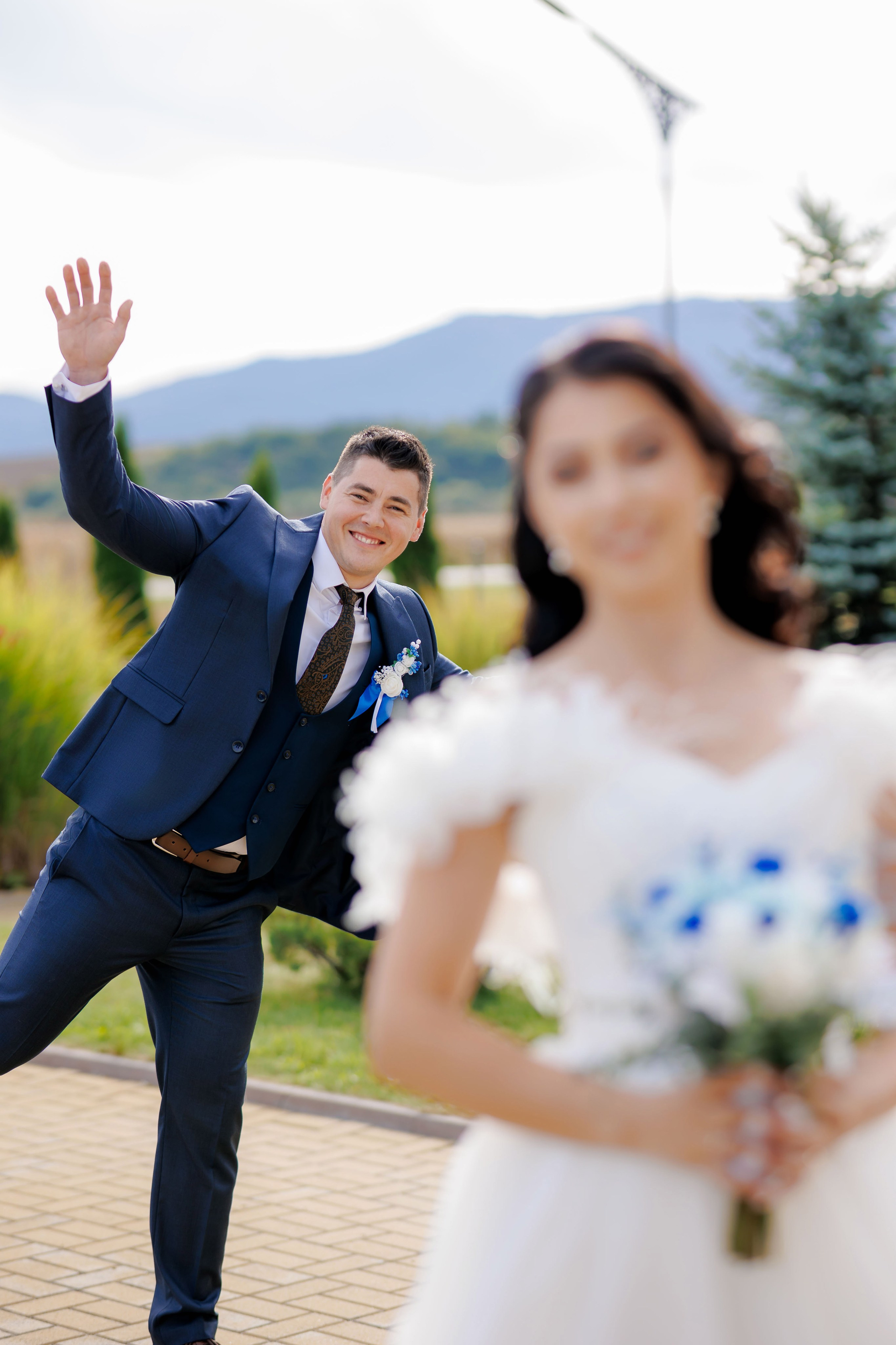 Loredana & Emilian – Ziua Nunții | Videografie - fotografie Botez Suceava, Iași, Botoșani. Servicii foto-video profesionale, pentru momente de neuitat