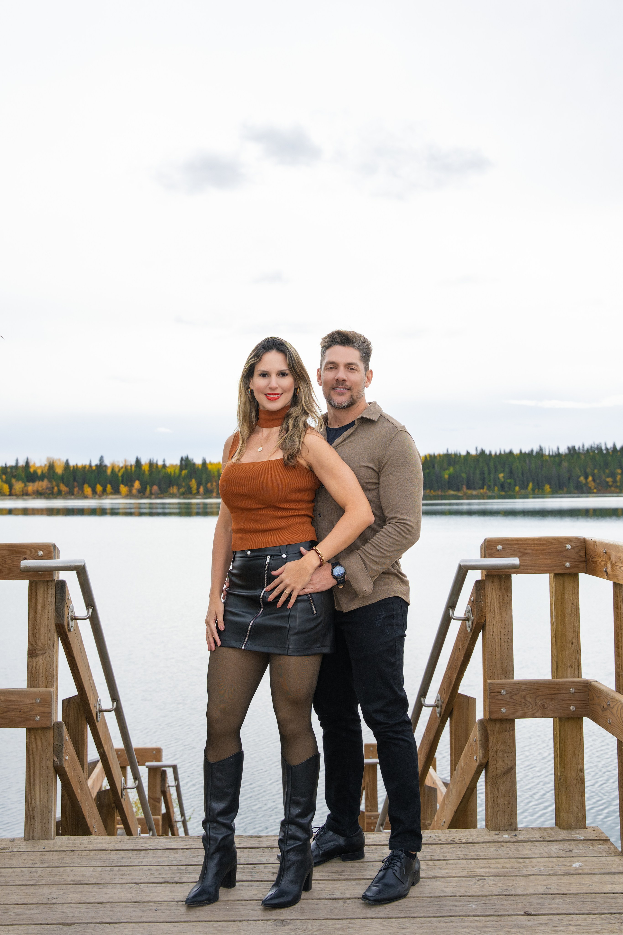 Ariana’s Family. Carlos Lima Photography — Photographer in Calgary