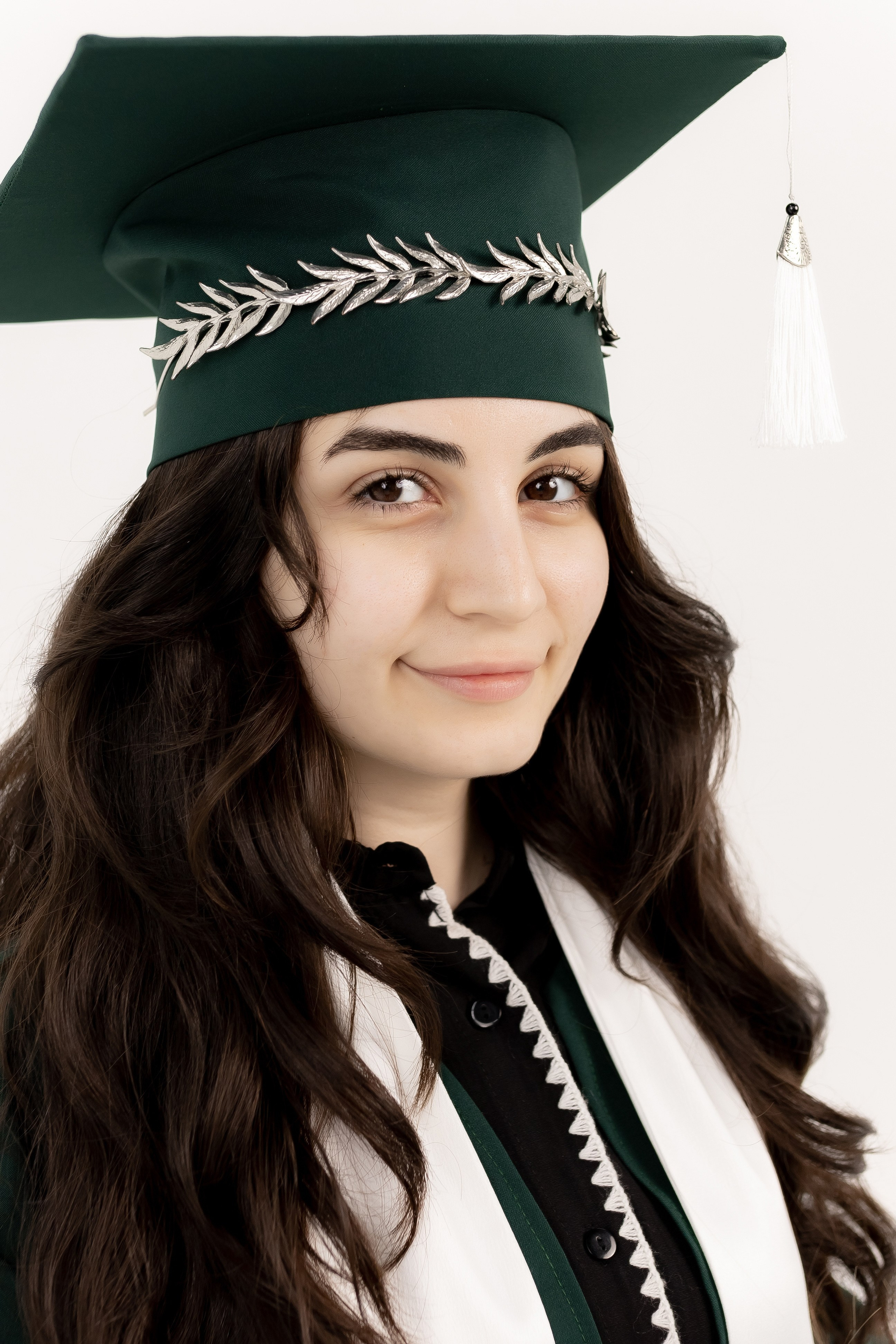 Premium mezun xalati, qara mezun geyimi, ag mezun libasi, qirmizi sarfli mezun paltari, mezun aksesuarlar, mezun papaqlari, mezun lentleri, mezun hediyyeleri, mezun fotosessiya geyimleri, mezun cekilisi ucun geyimler, mezun tedbirleri ucun aksesuarlar, mezun geyimlerinin icare ve satisi, premium mezun libaslari, mezun geyimleri online sifaris, mezun geyimleri Bakida, mezun geyimleri qiymetleri, mezun geyimleri modelleri, Mezun cekilisi, mezun fotosessiyasi, mezun cekilisi ucun geyimler, mezun mantiyasi cekilisi, mezun fotosessiya ideyalari, mezun gunu fotosessiya, mezun xatireleri, mezun papaqlari ile fotosessiya, mezun lentleri ile cekilis, ferdi mezun fotosessiyasi, qrup mezun cekilisi, mezun fotosessiya mekani, mezun ucun ideal cekilis fonlari, mezun fotosessiya aksesuarlari, mezun albomu sekilleri, mezun cekilisi poza ideyalari, universitet mezun fotosessiyasi, kollektiv mezun fotosessiyasi, mezun xalatlari ile cekilis, mezun mantiyasi fotosessiyasi, mezun geyimleri ile professional cekilis, mezun tebrik fotosessiyasi, en yeni mezun cekilis trendləri, mezun fotosessiya xidmetleri, premium mezun cekilisi, mezun cekilisi ucun dekorlar, mezun fotosessiyasi aksesuarlar, mezun gunu en gozel fotolar, mezun cekilisi fotostudiya, bakida mezun fotosessiyasi, xaricde mezun cekilisi, mezun gunune ozel cekilis,Məzun mantiyaları, eksklüziv məzun geyimləri, ağ və qara məzun libasları, məzun üçün xüsusi şarf modelləri, məzun papağı və aksesuarları, fərdi dizayn məzun geyimləri, məzun tədbiri üçün ən yaxşı seçimlər, məzun fotosessiyası üçün ideal libaslar, məzun mərasimi geyimləri, keyfiyyətli məzun mantiyası, rahat və şık məzun geyimləri, məzun üçün lent və tac modelləri, məzun simvolik medalları, icarəyə verilən məzun libasları, məzun geyimlərinin sərfəli qiymətləri, onlayn məzun geyimi sifarişi, məzun paltarı mağazası, dəbli məzun geyimləri, premium məzun mantiyalarının satışı, universitet məzunları üçün mantiyalar, kollektiv məzun geyimləri, məktəb məzunları üçün geyimlər, diplom mərasimi üçün geyimlər, fərqli rəngdə məzun libasları, ən yeni məzun geyimləri, rahat və premium məzun geyimi seçimləri, Bakıda məzun geyimi mağazası, məzun üçün ən yaxşı libaslar