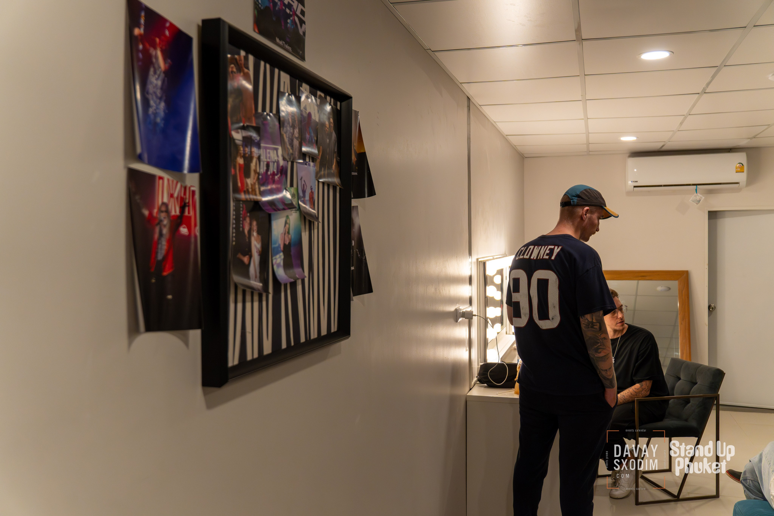 Standup Влада Лапина | Фоторепортаж | Афиша | DAVAYSXODIM.com PHUKET. АФИША|ФОТОРЕПОРТАЖИ|ИВЕНТЫ|ПХУКЕТ
