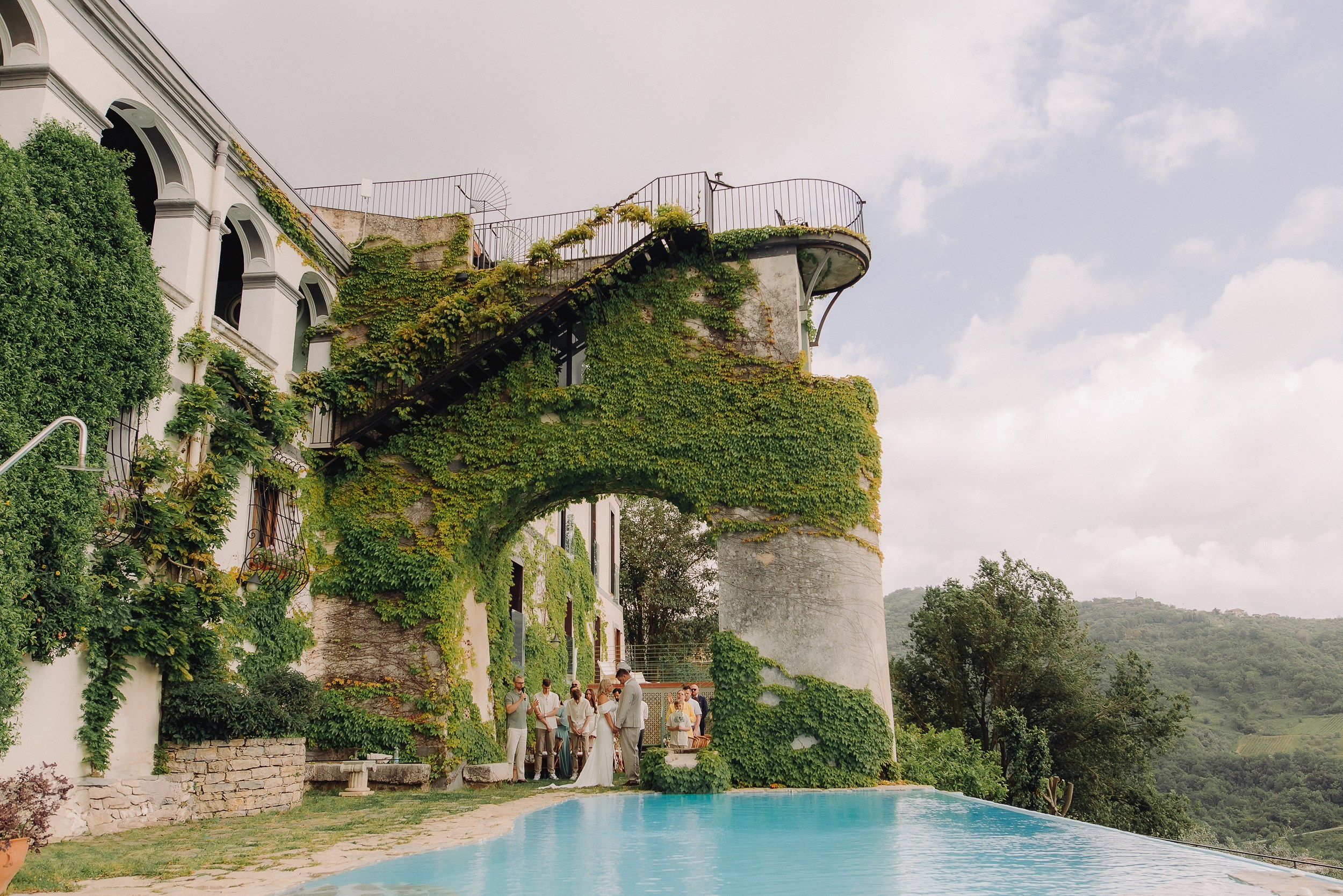 Wedding Photographer Alina Vok — профессиональный свадебный фотограф, работающий в Эстонии и по всей Европе
