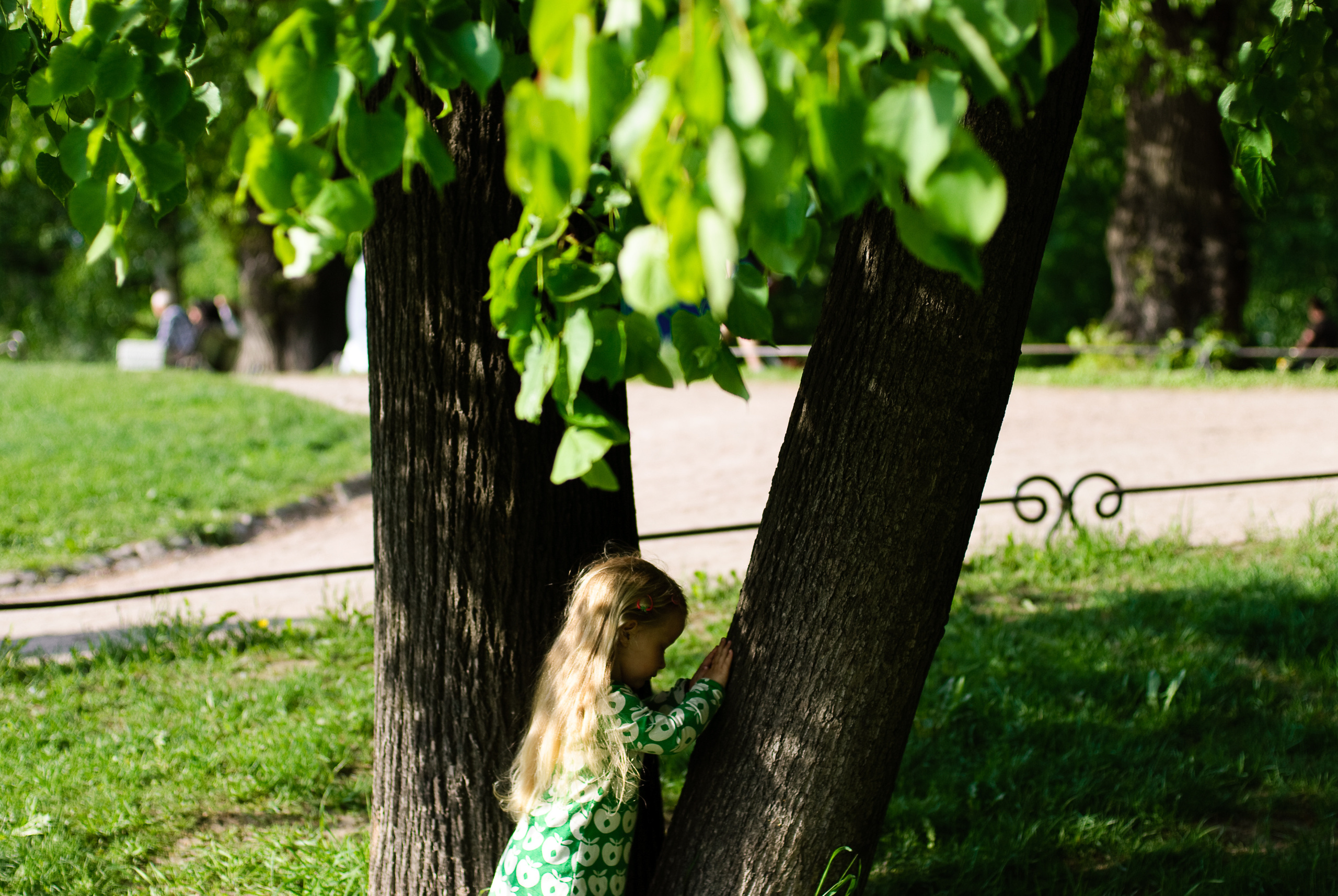 Jana, Katja and Tavrichesky. A year later. Victoria Dini. Art photography in London / Folkestone, UK