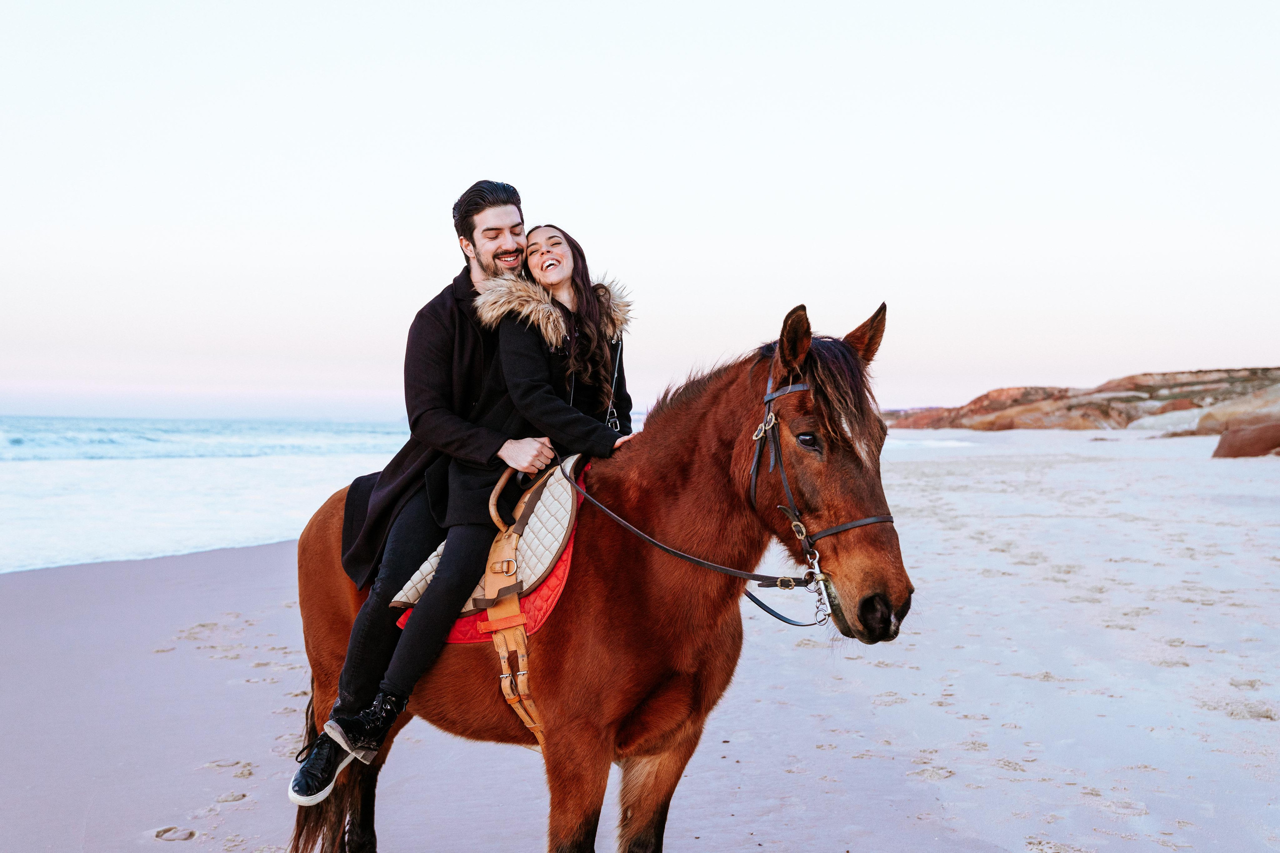 Carolina & Guilherme. Passeios a Cavalo na Praia Peniche | Eco Salgados Agroturismo