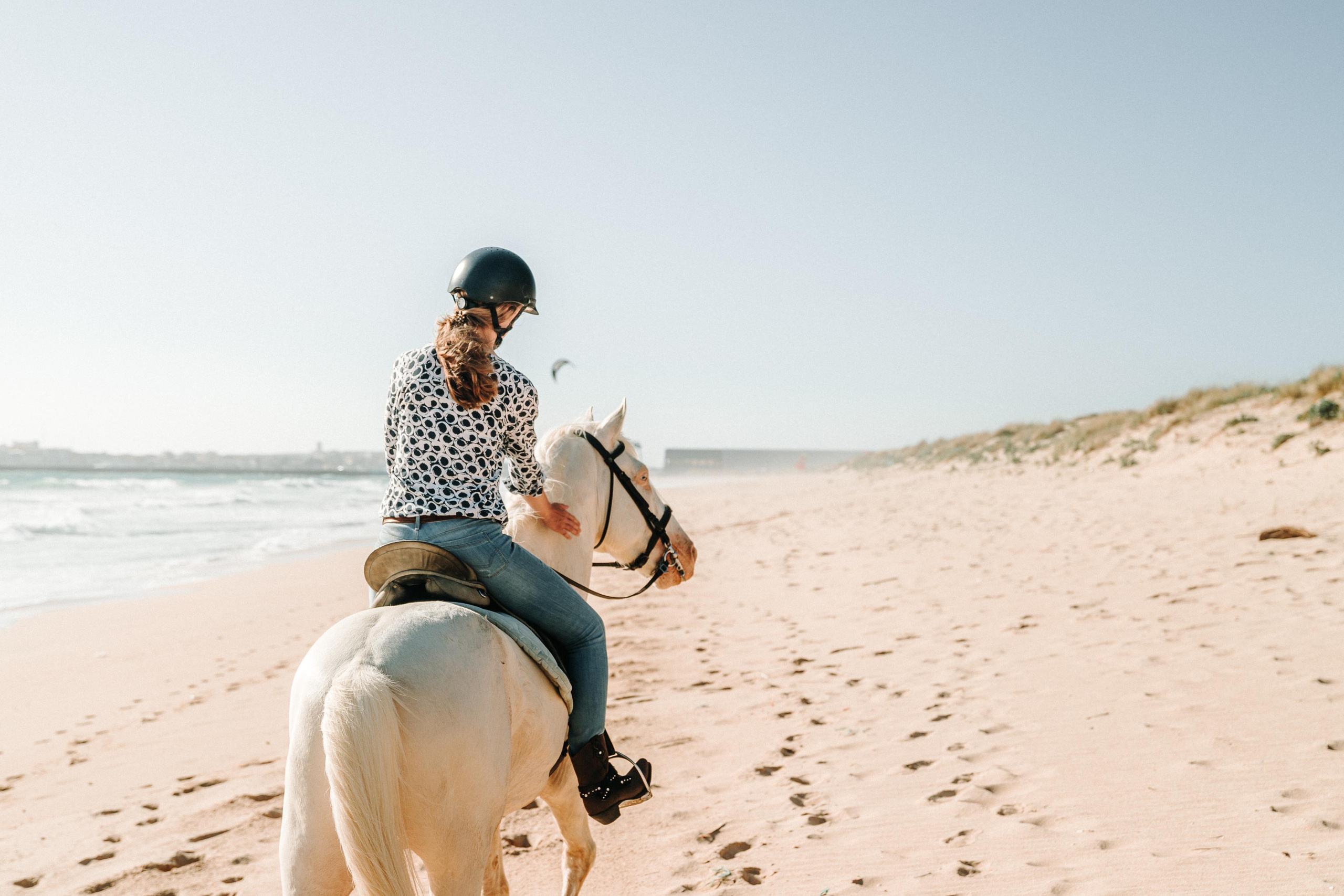 Eco Salgados Agroturismo — Laura & Nicolas. Passeios a Cavalo na Praia Peniche | Eco Salgados Agroturismo