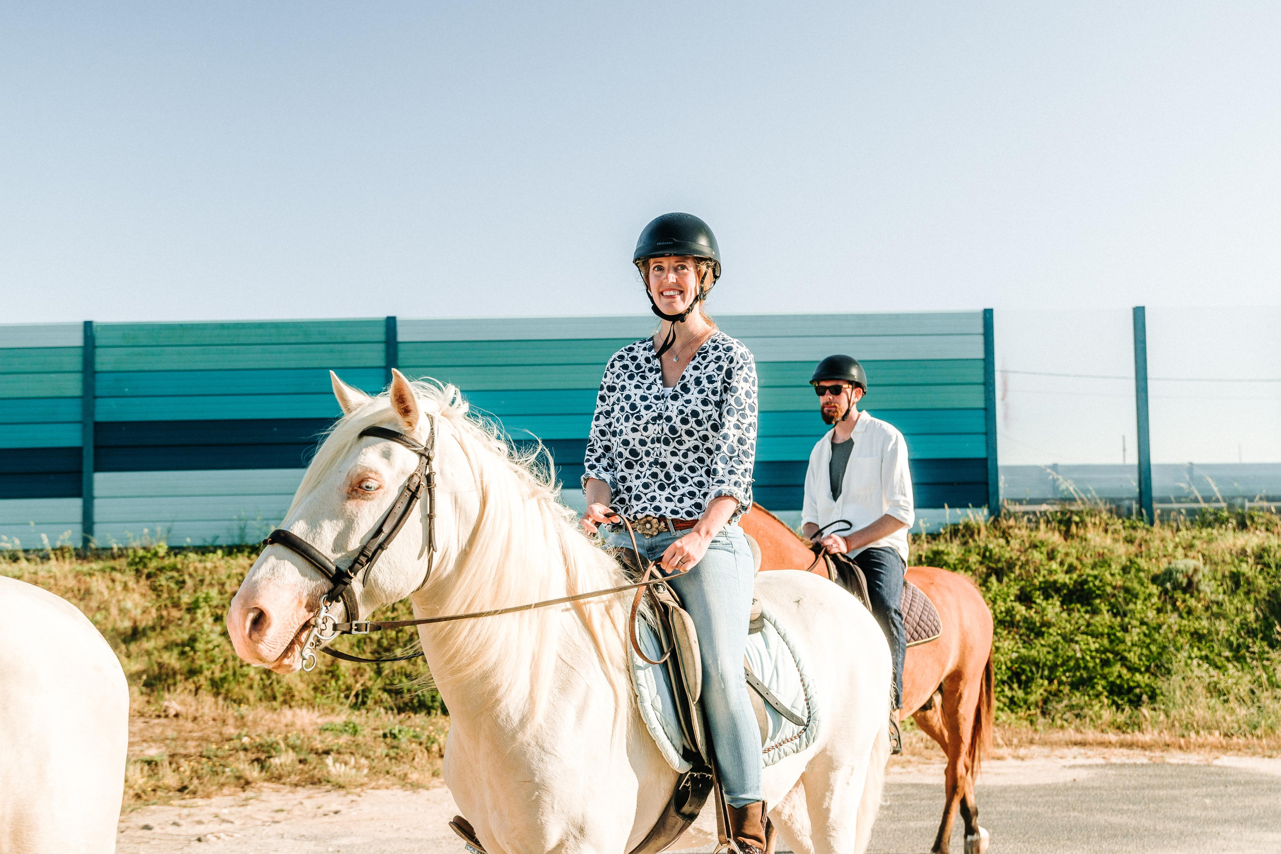 Eco Salgados Agroturismo — Laura & Nicolas. Passeios a Cavalo na Praia Peniche | Eco Salgados Agroturismo