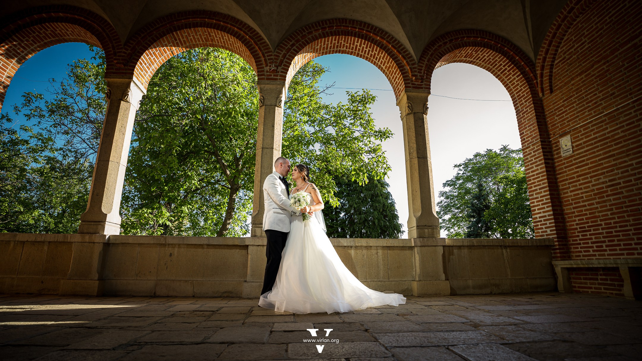 Fotografie de nunta. Cosmin Virlan - Fotograf de eveniment din Târgoviște