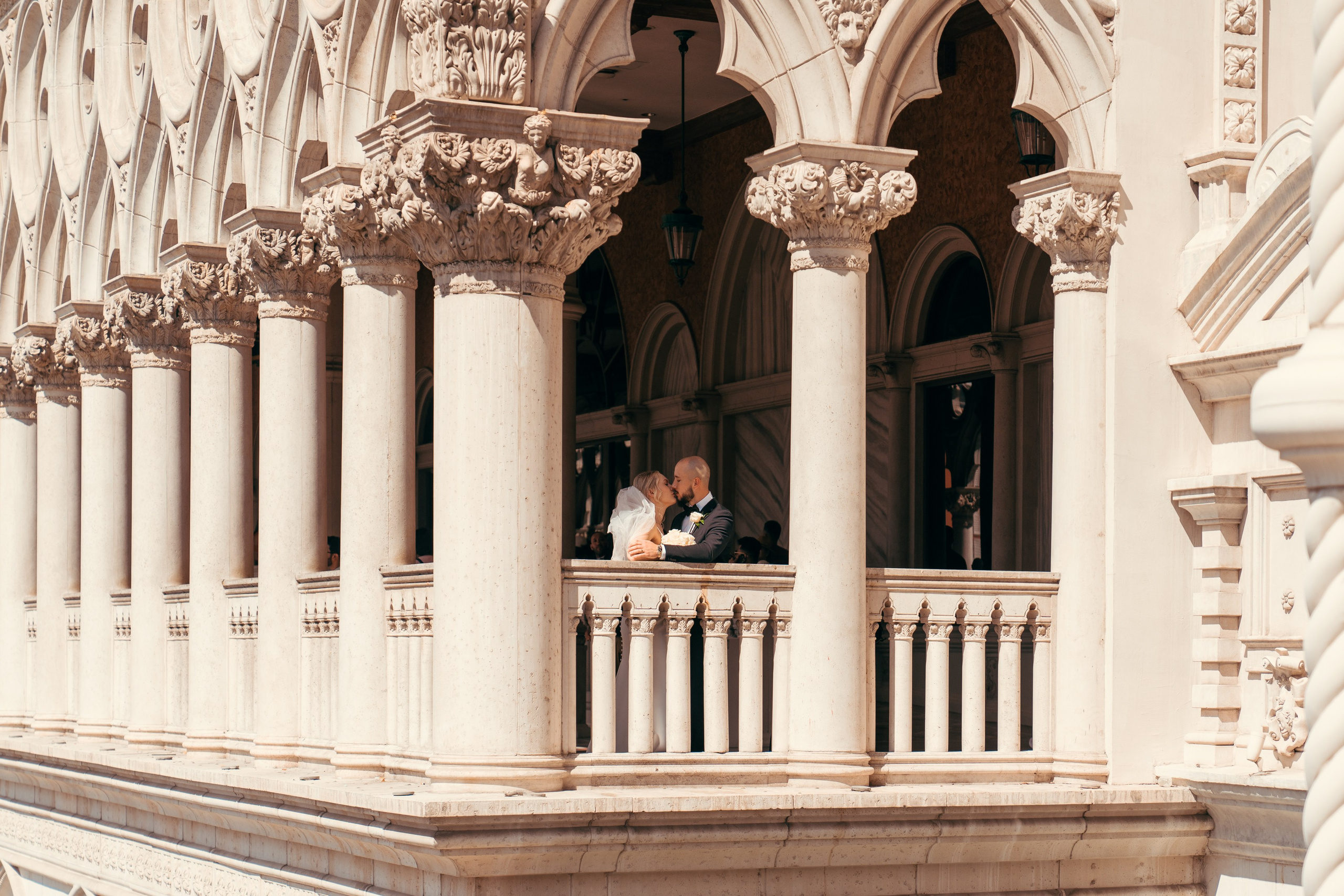 Oksana&Ivan. Wedding & elopement photographer Viktoriya Kravtsov. Las Vegas
