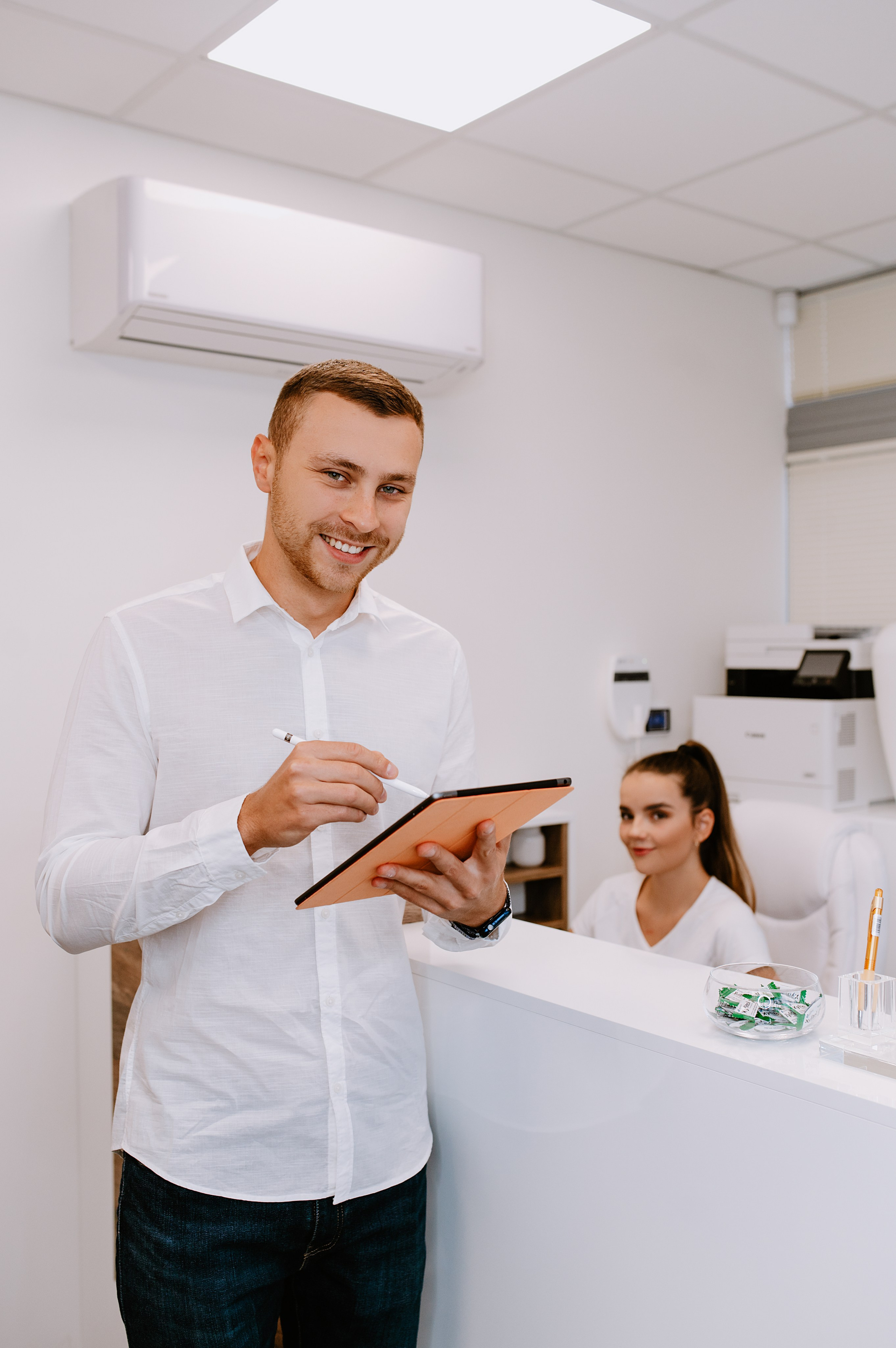 EDClinic dentistry in Prague. ANNA-MARIA PHOTO CONTENT CREATOR — фотограф, эстет, художник и визуальный эксперт в Instagram, работающий в Праге