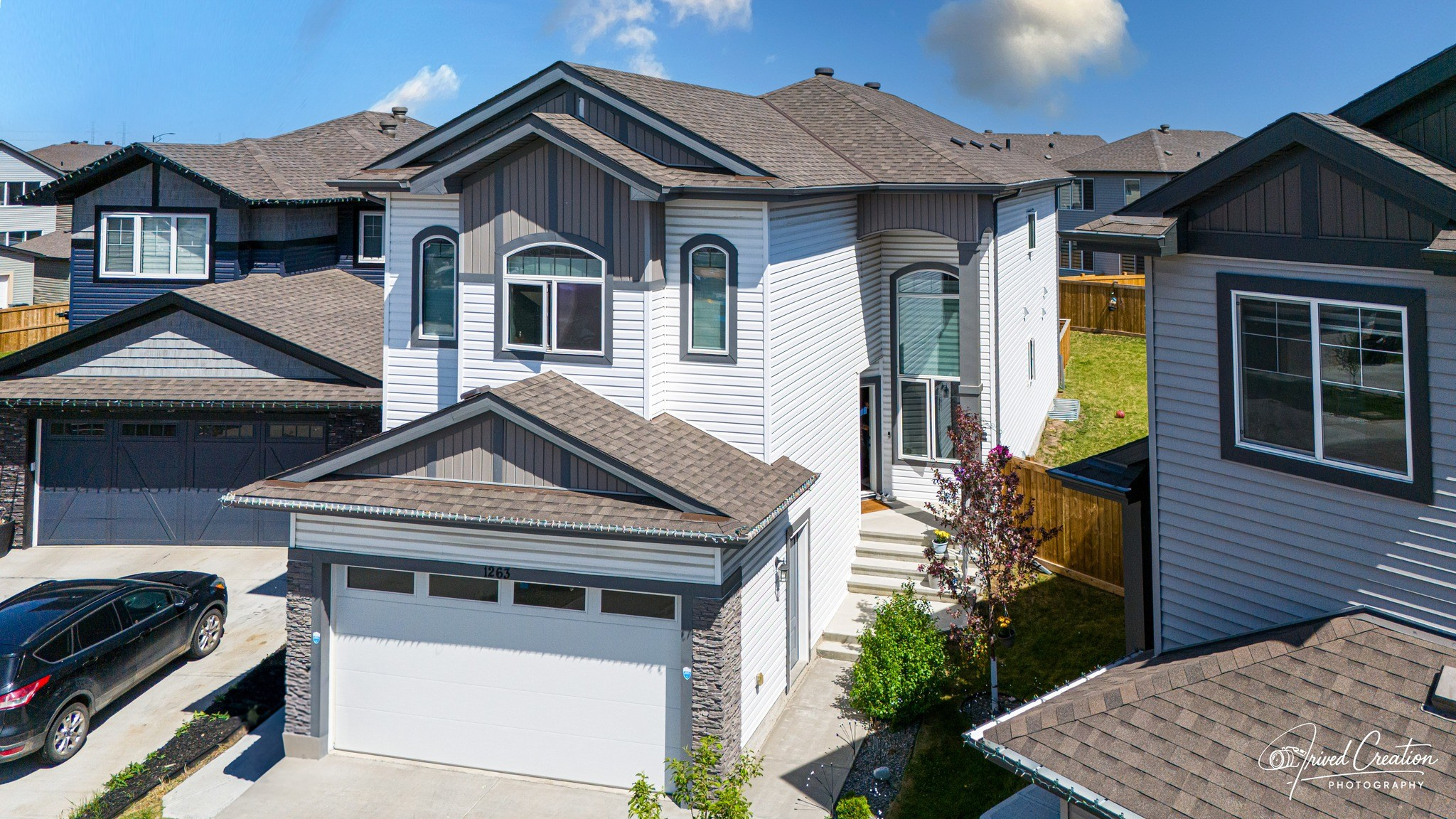 REAL ESTATE & COMMERCIAL PHOTOGRAPHY — EDMONTON. Prived Creation